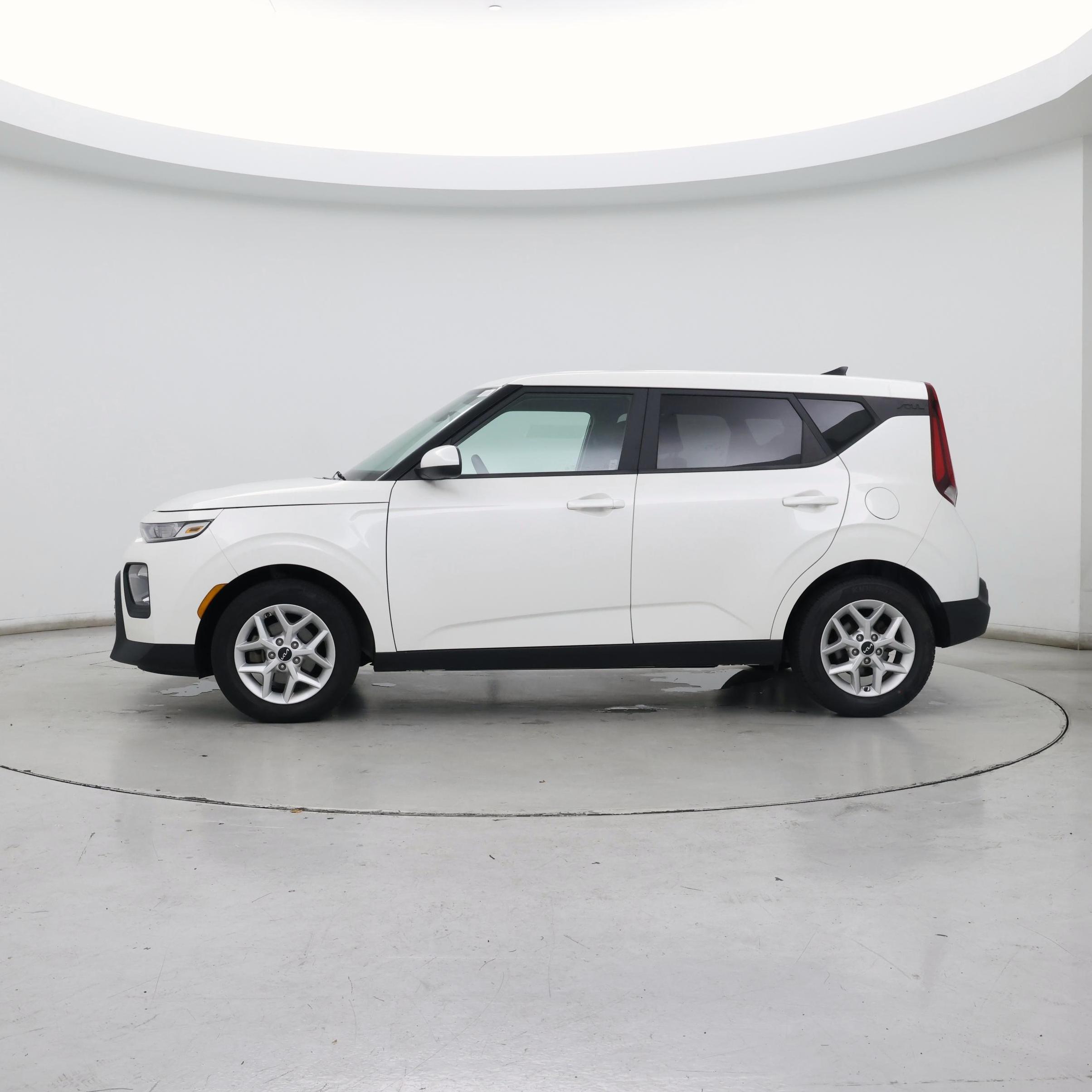 Thumbnail: 2022 Kia Soul - 3
