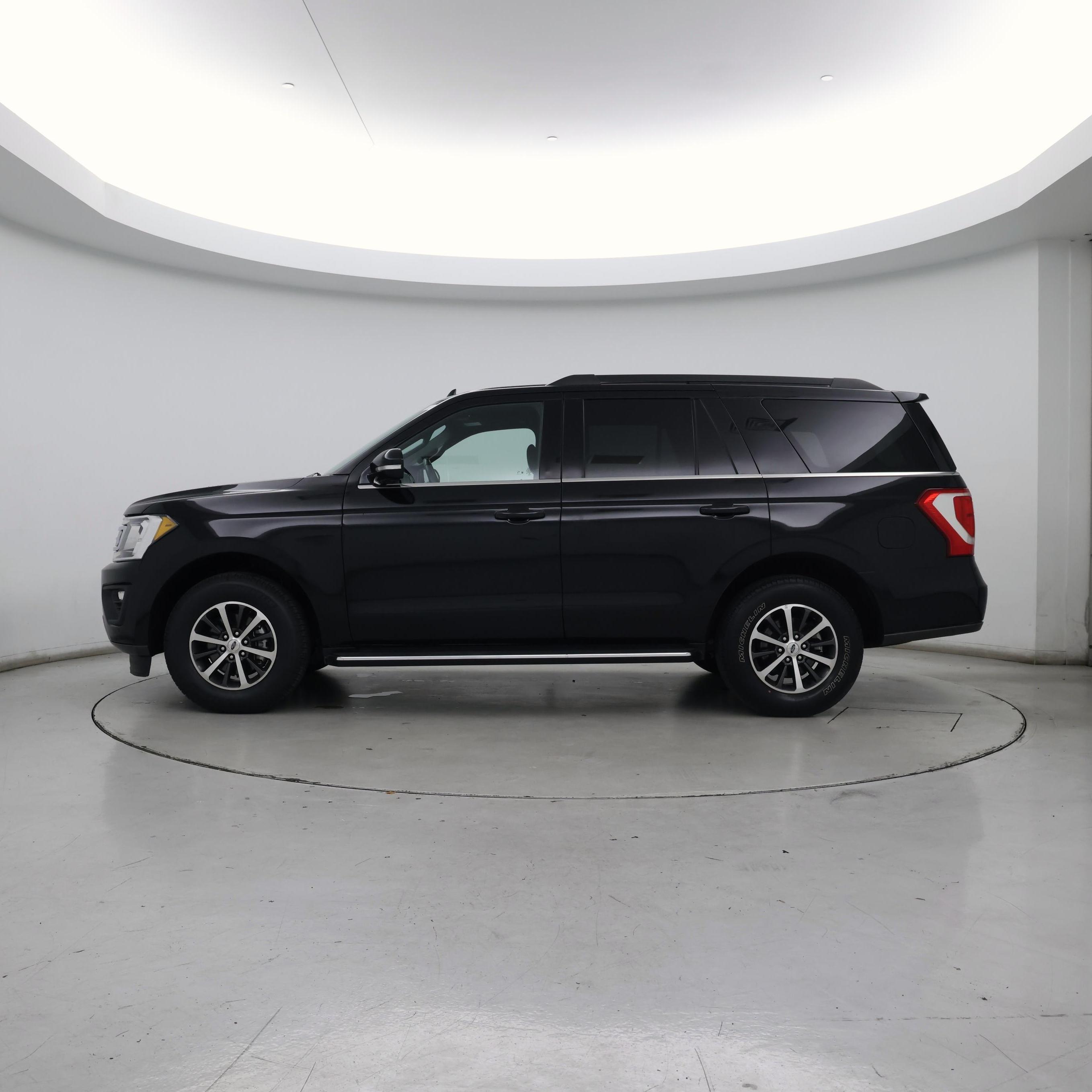 Thumbnail: 2021 Ford Expedition - 3