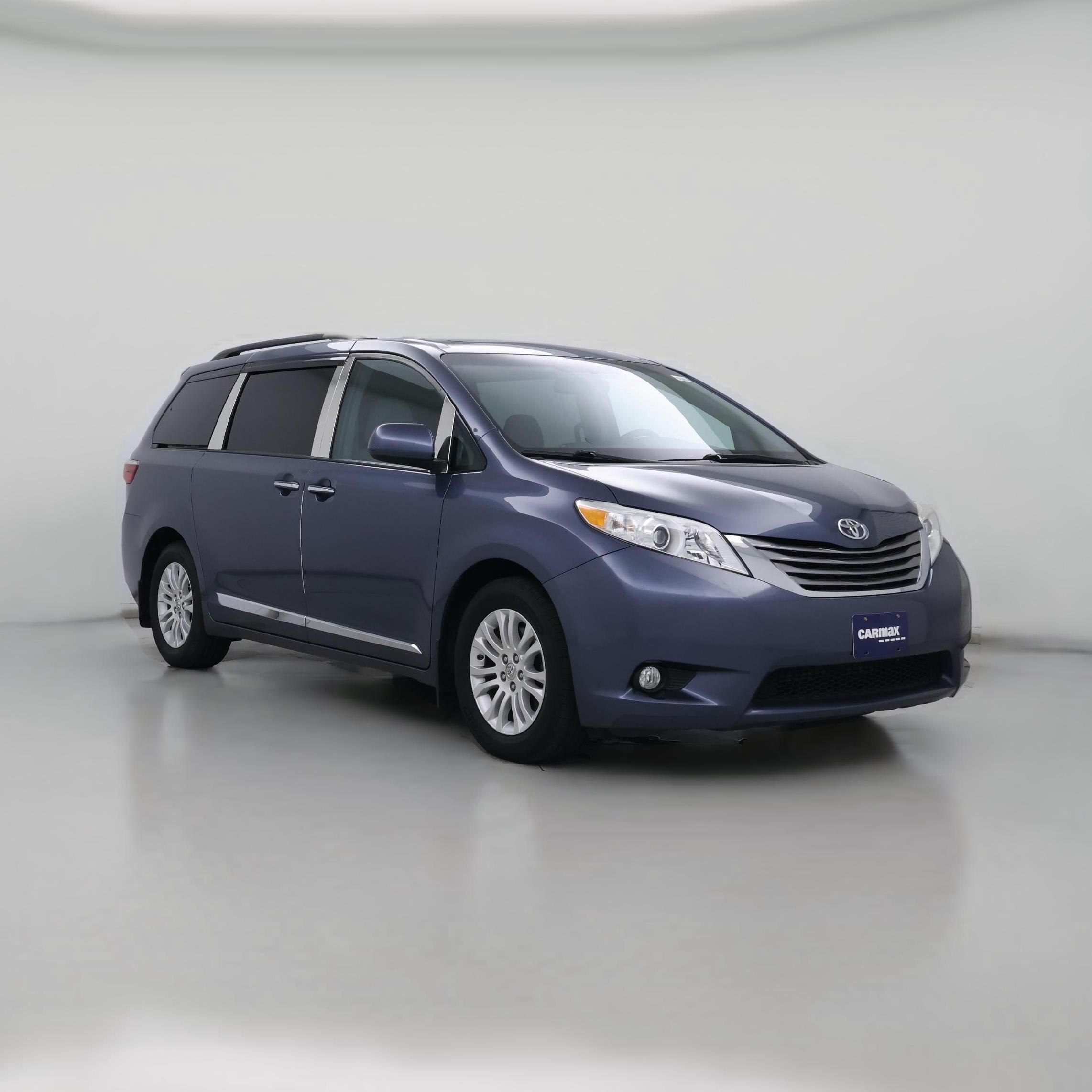 Thumbnail: 2017 Toyota Sienna - 1