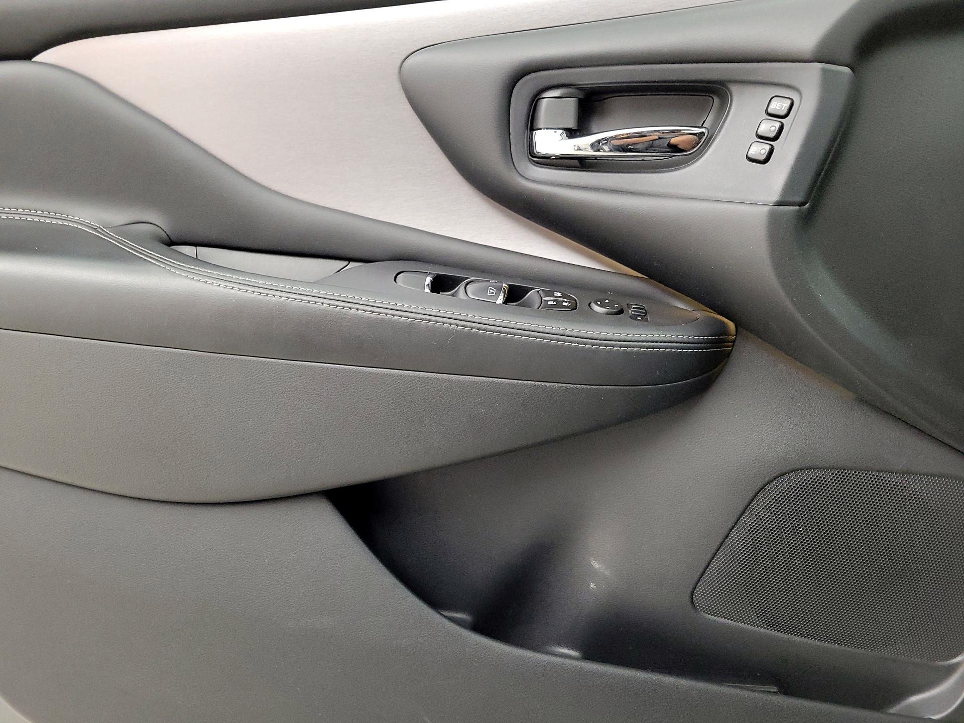 Thumbnail: 2019 Nissan Murano - 12