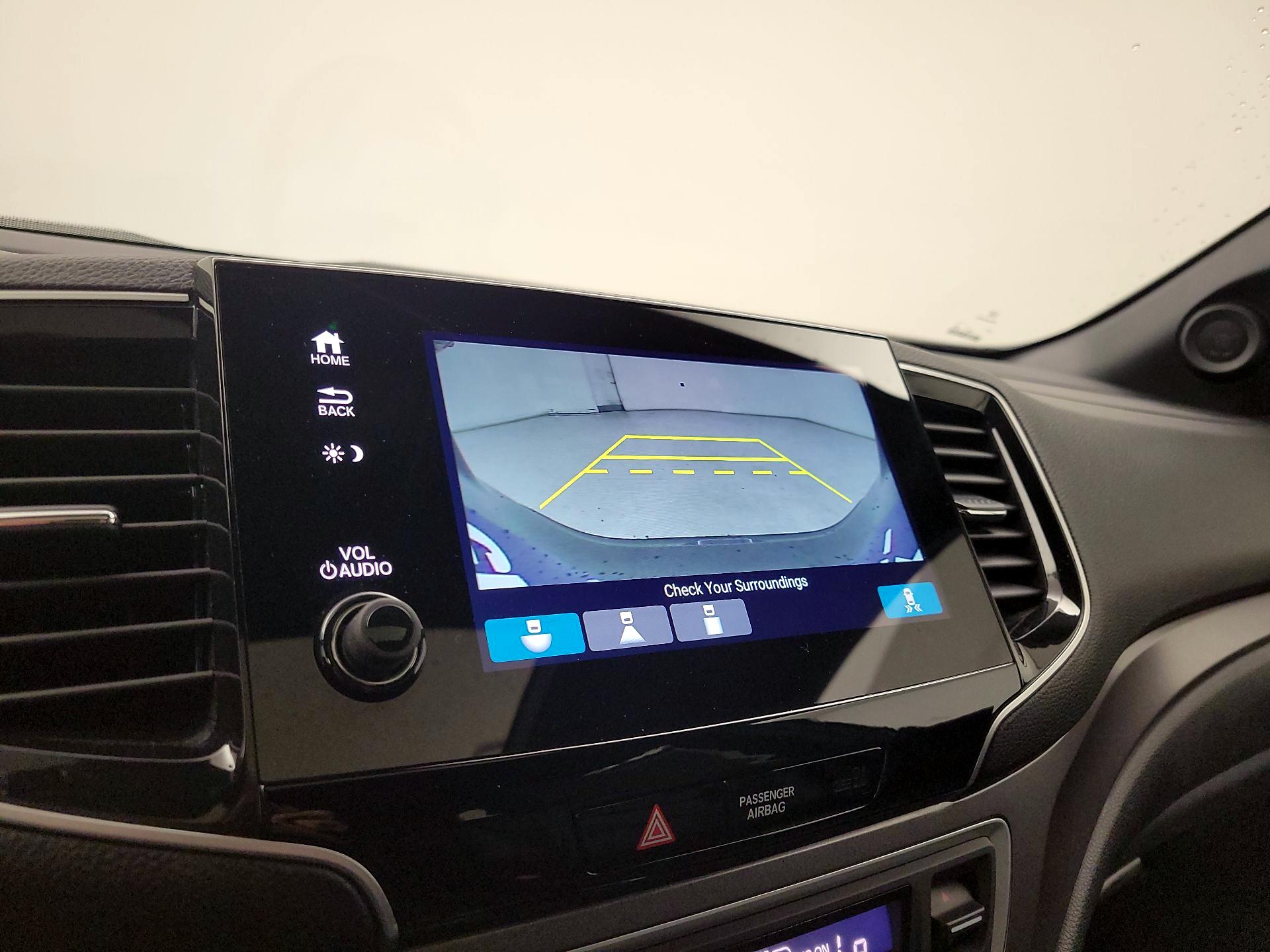 Thumbnail: 2020 Honda Passport - 14