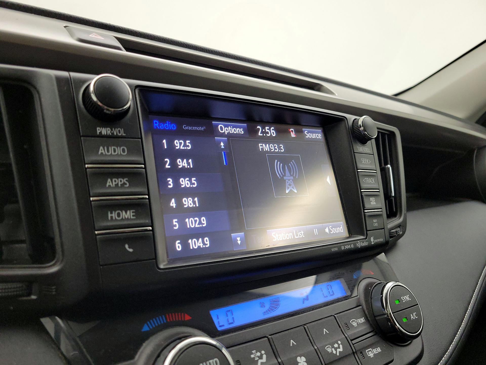 Thumbnail: 2016 Toyota RAV4 - 16
