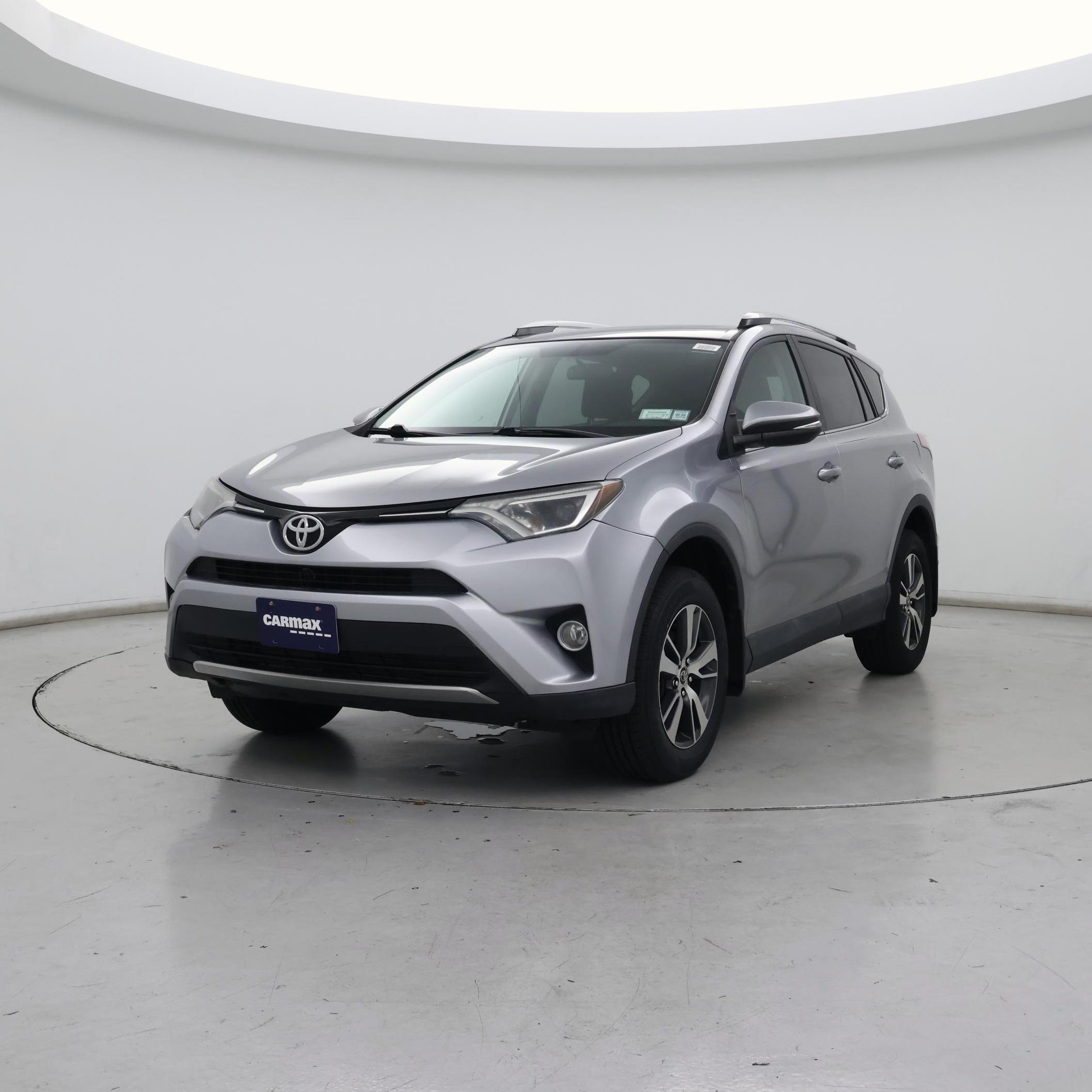Thumbnail: 2016 Toyota RAV4 - 4