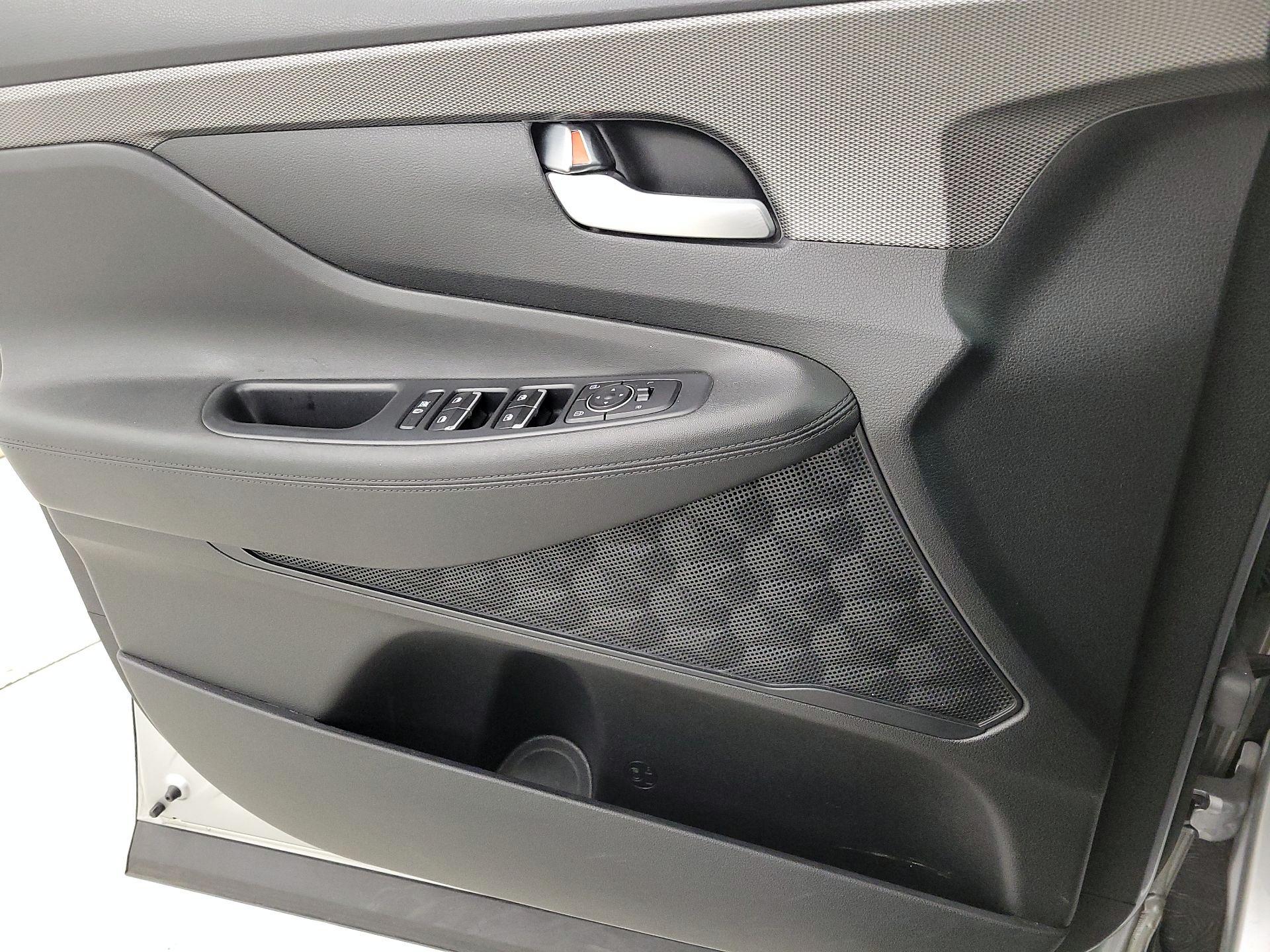 Thumbnail: 2020 Hyundai Santa Fe - 12