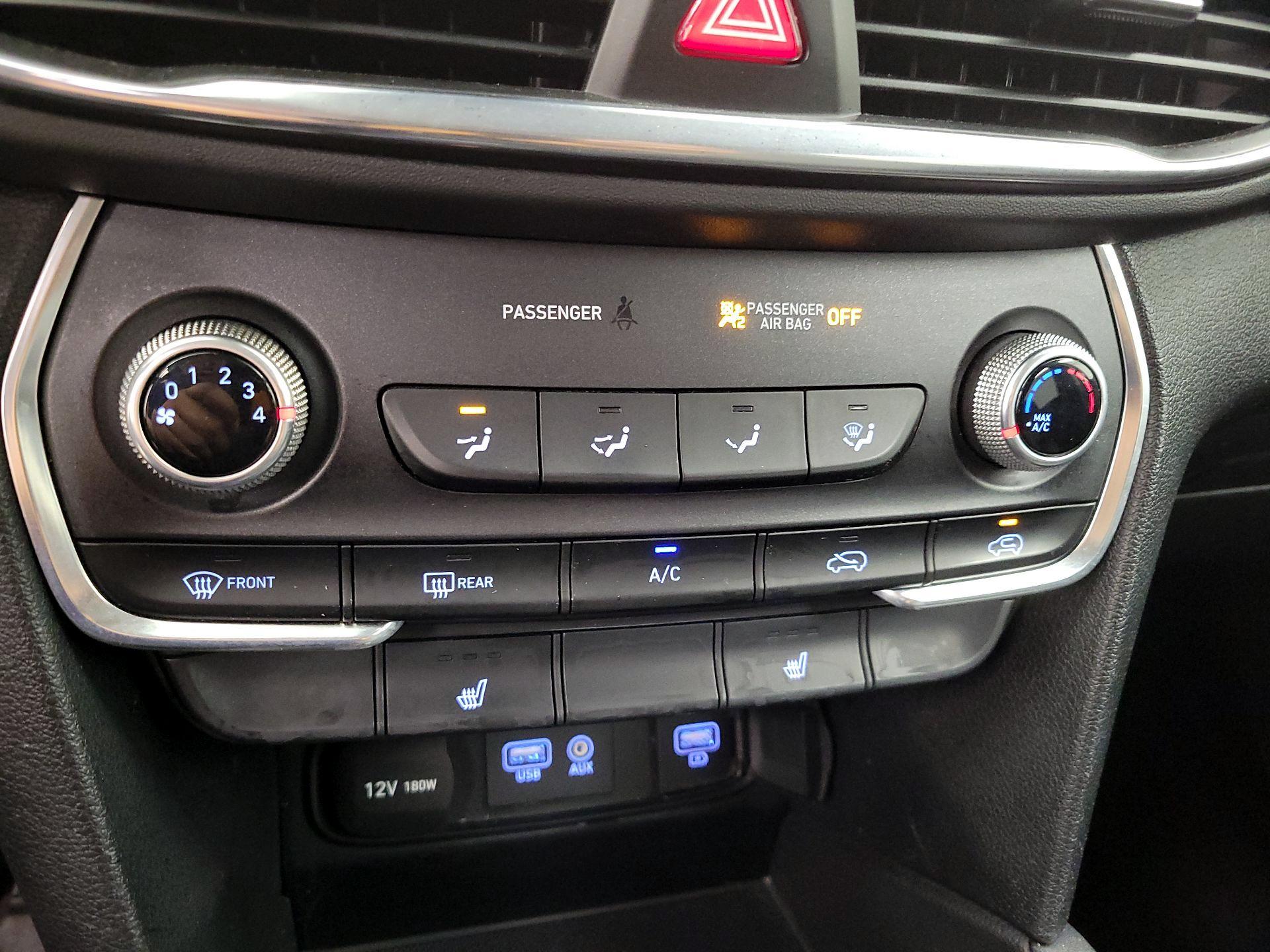 Thumbnail: 2020 Hyundai Santa Fe - 16