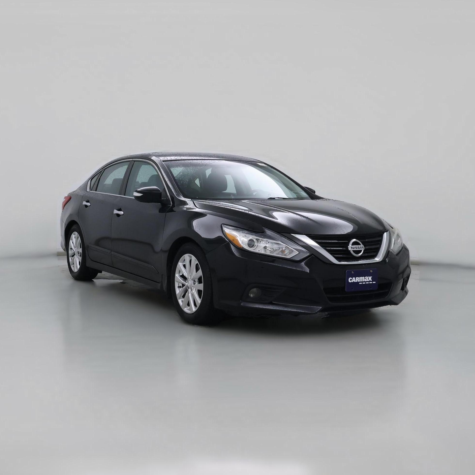 Thumbnail: 2017 Nissan Altima - 1