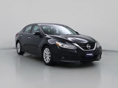 Black 2017 Nissan Altima SV