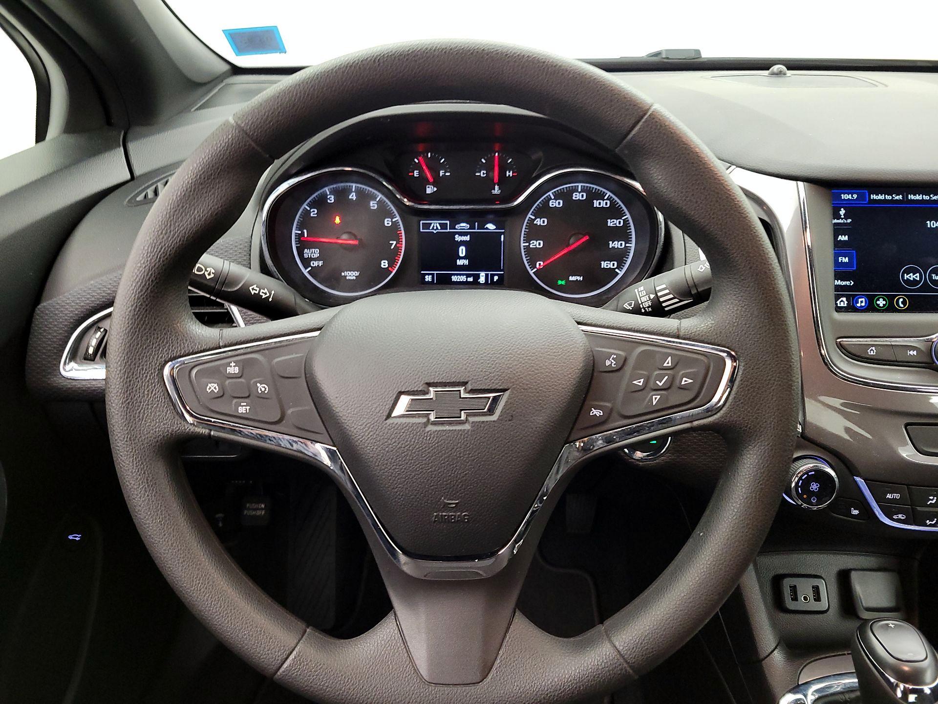 Thumbnail: 2019 Chevrolet Cruze - 10