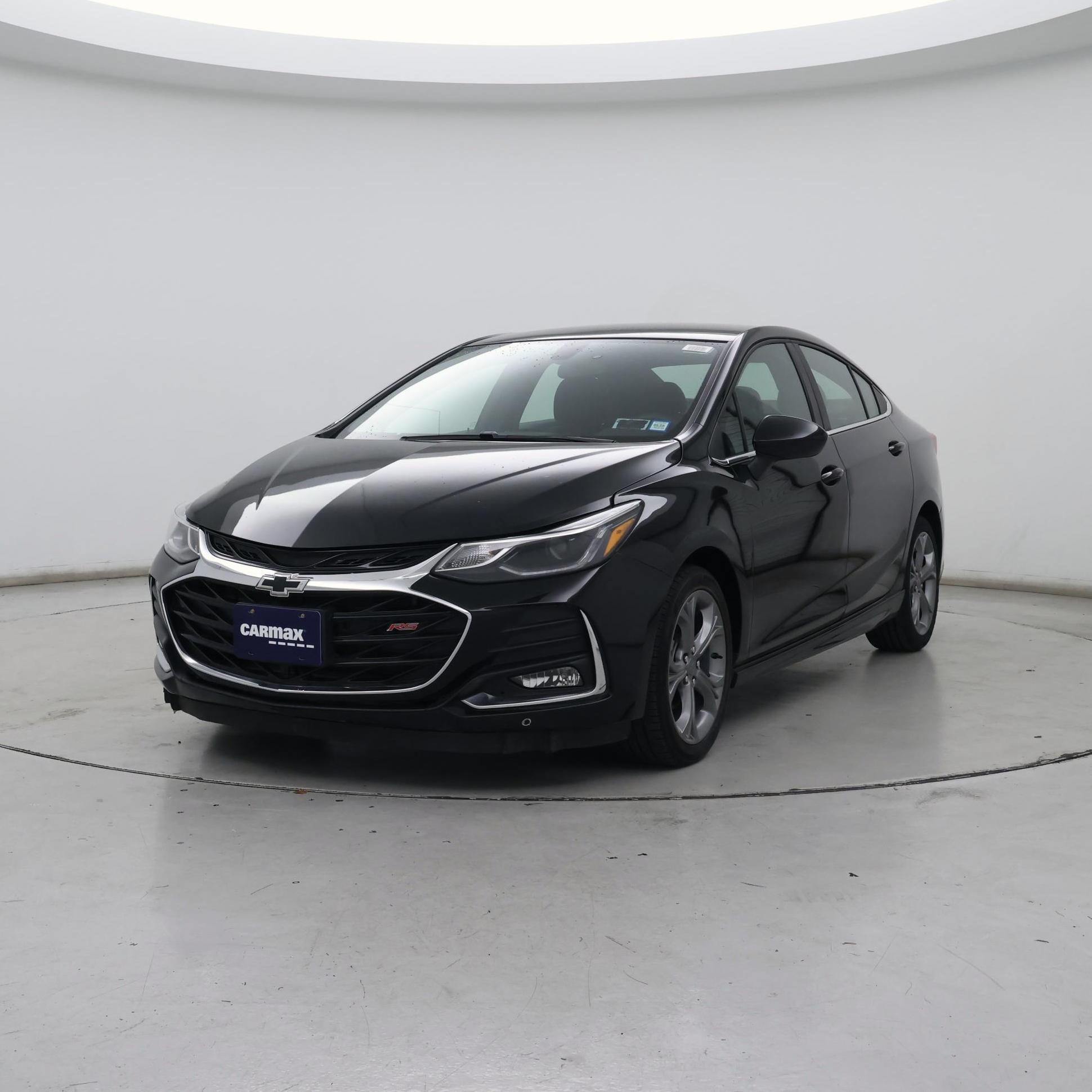 Thumbnail: 2019 Chevrolet Cruze - 4