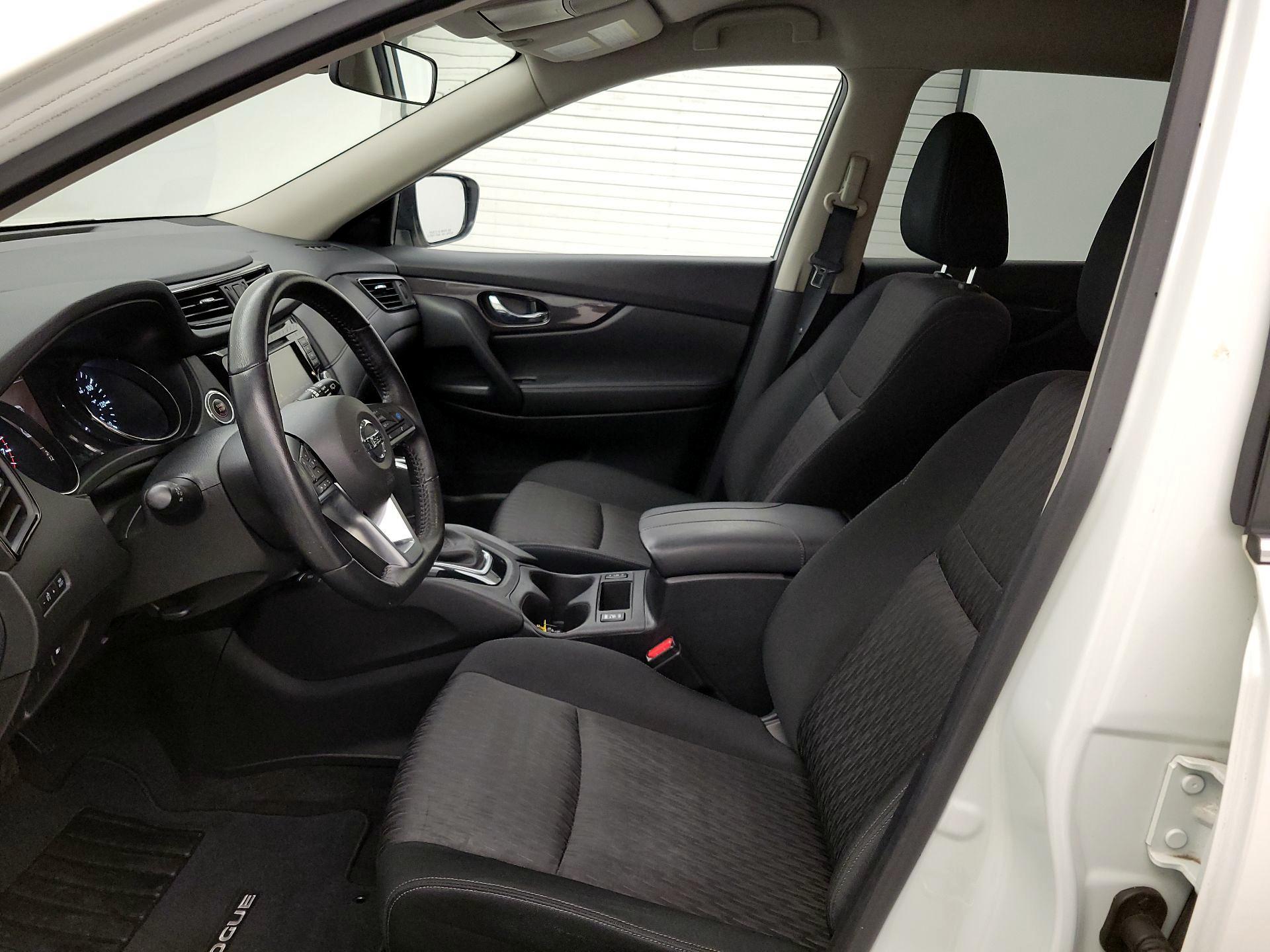 Thumbnail: 2019 Nissan Rogue - 11