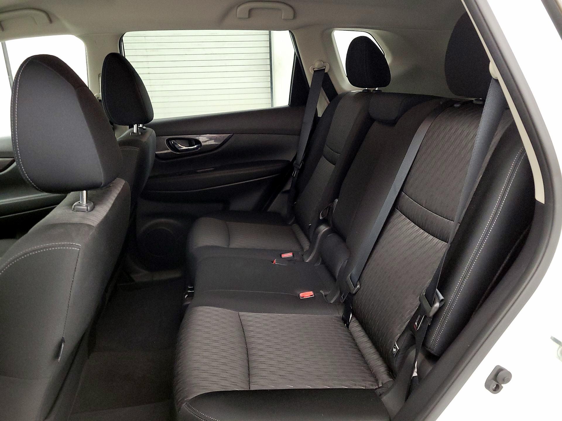 Thumbnail: 2019 Nissan Rogue - 20