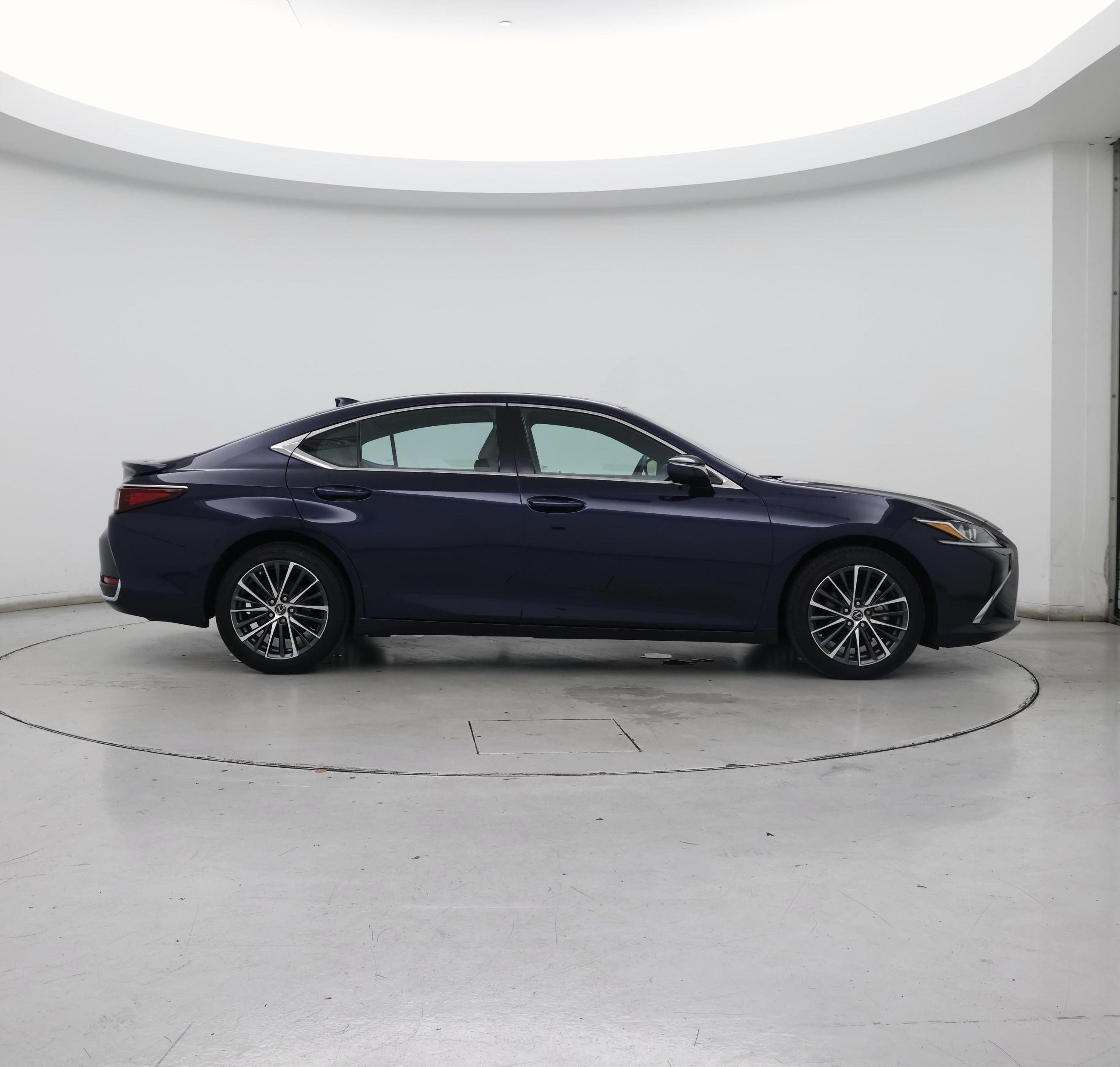 Thumbnail: 2022 Lexus ES - 7