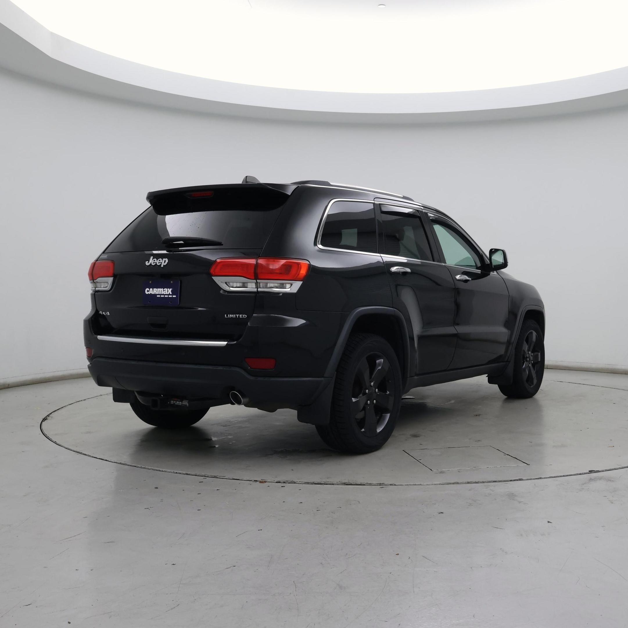 Thumbnail: 2017 Jeep Grand Cherokee - 8
