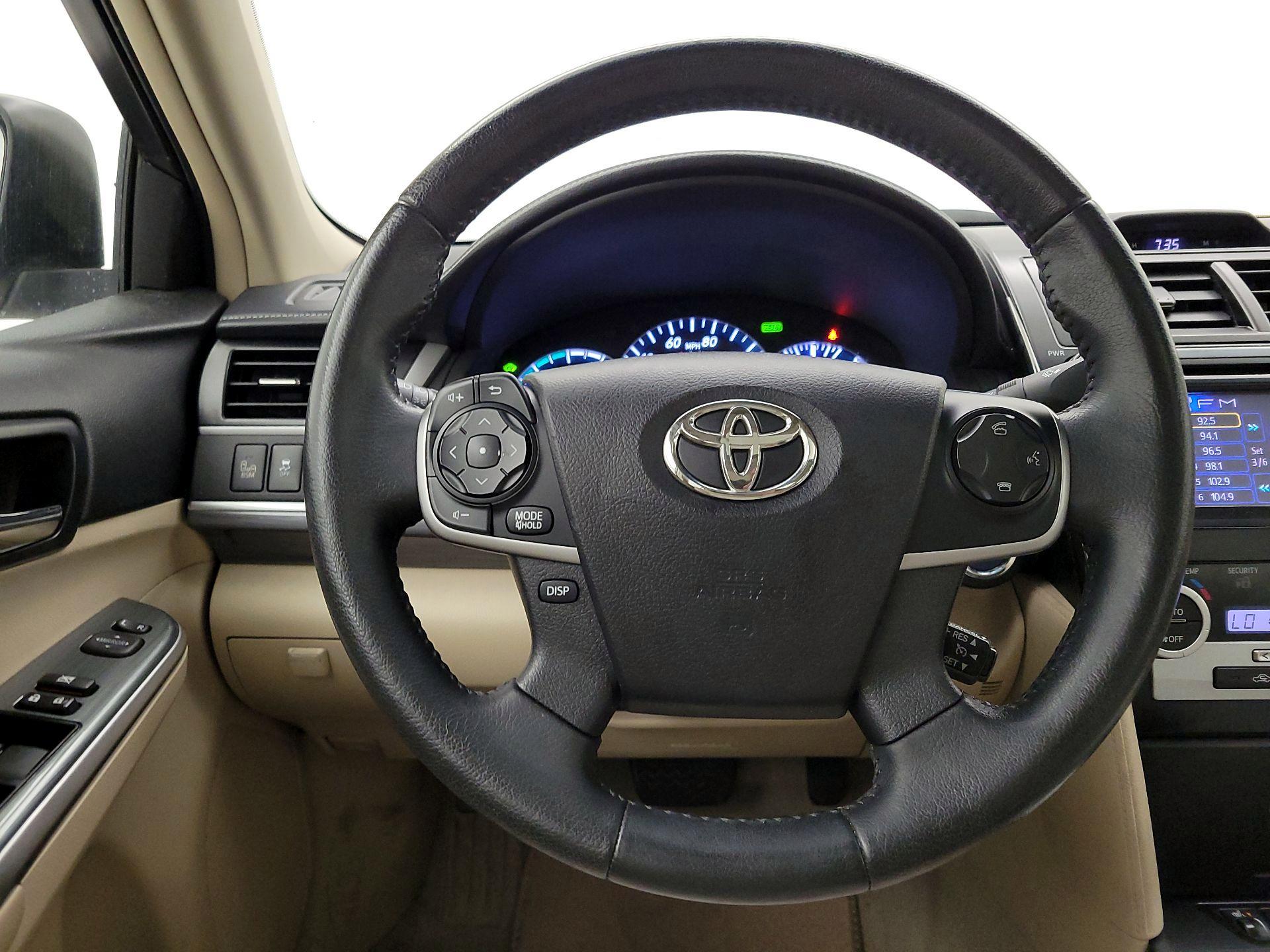 Thumbnail: 2014 Toyota Camry - 10