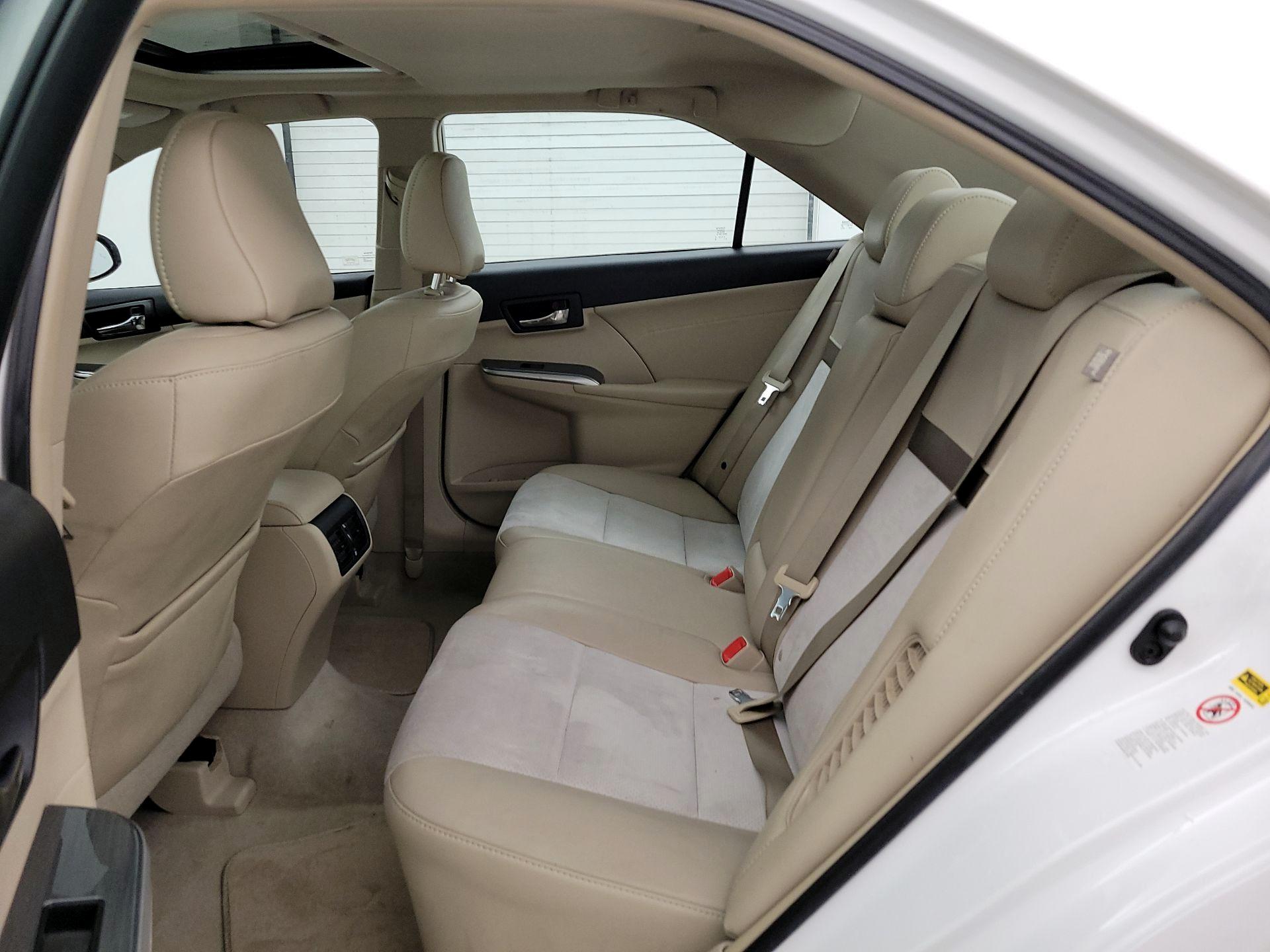 Thumbnail: 2014 Toyota Camry - 20