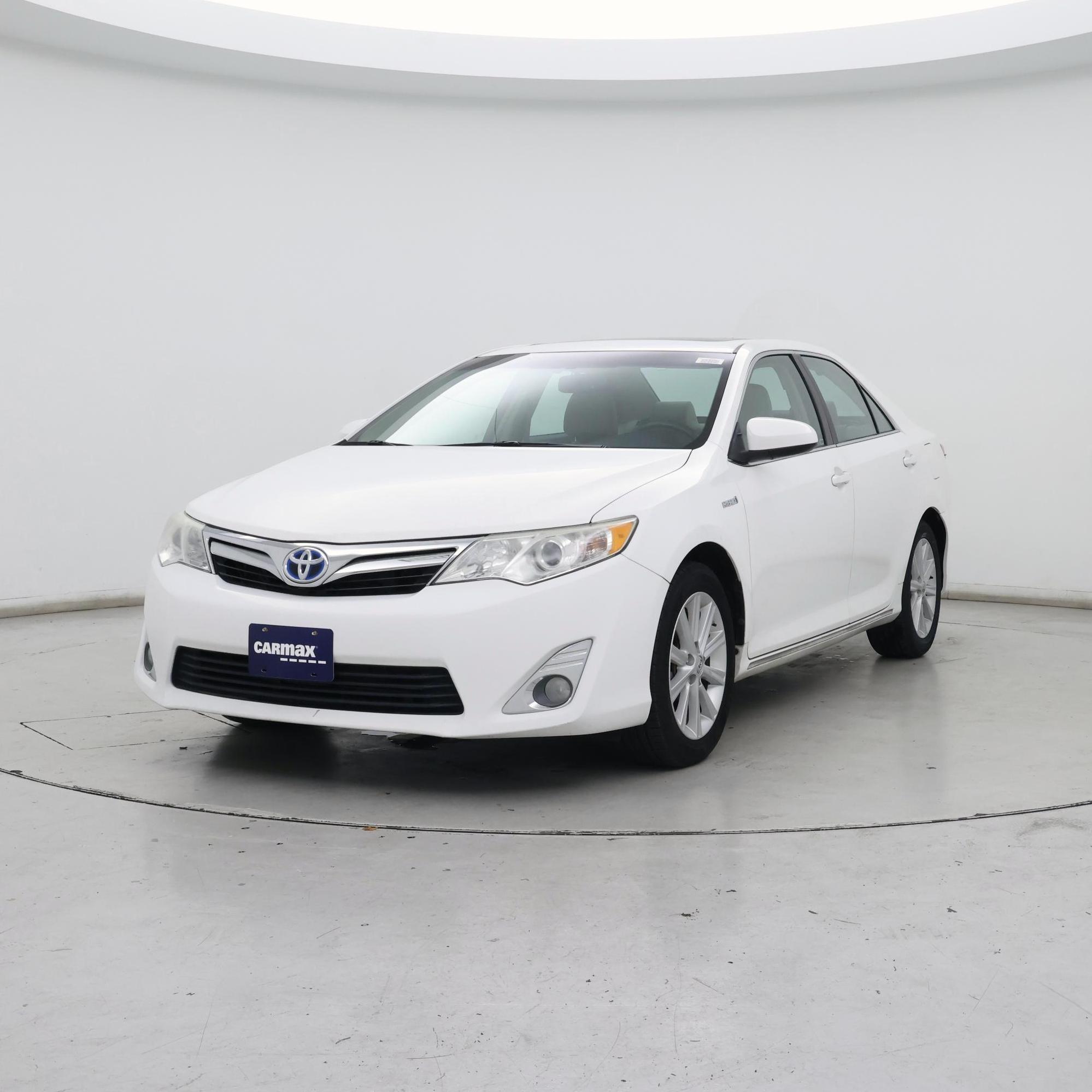 Thumbnail: 2014 Toyota Camry - 4