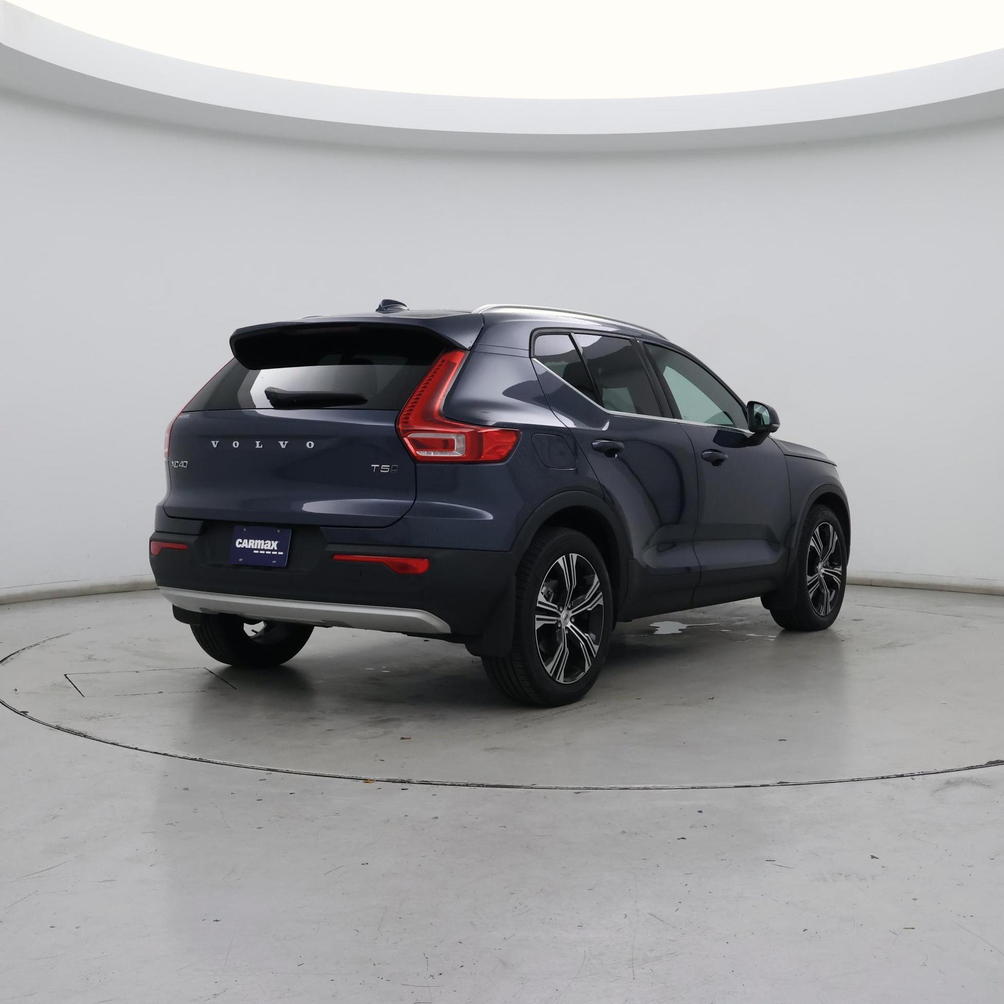 Thumbnail: 2021 Volvo XC40 - 8