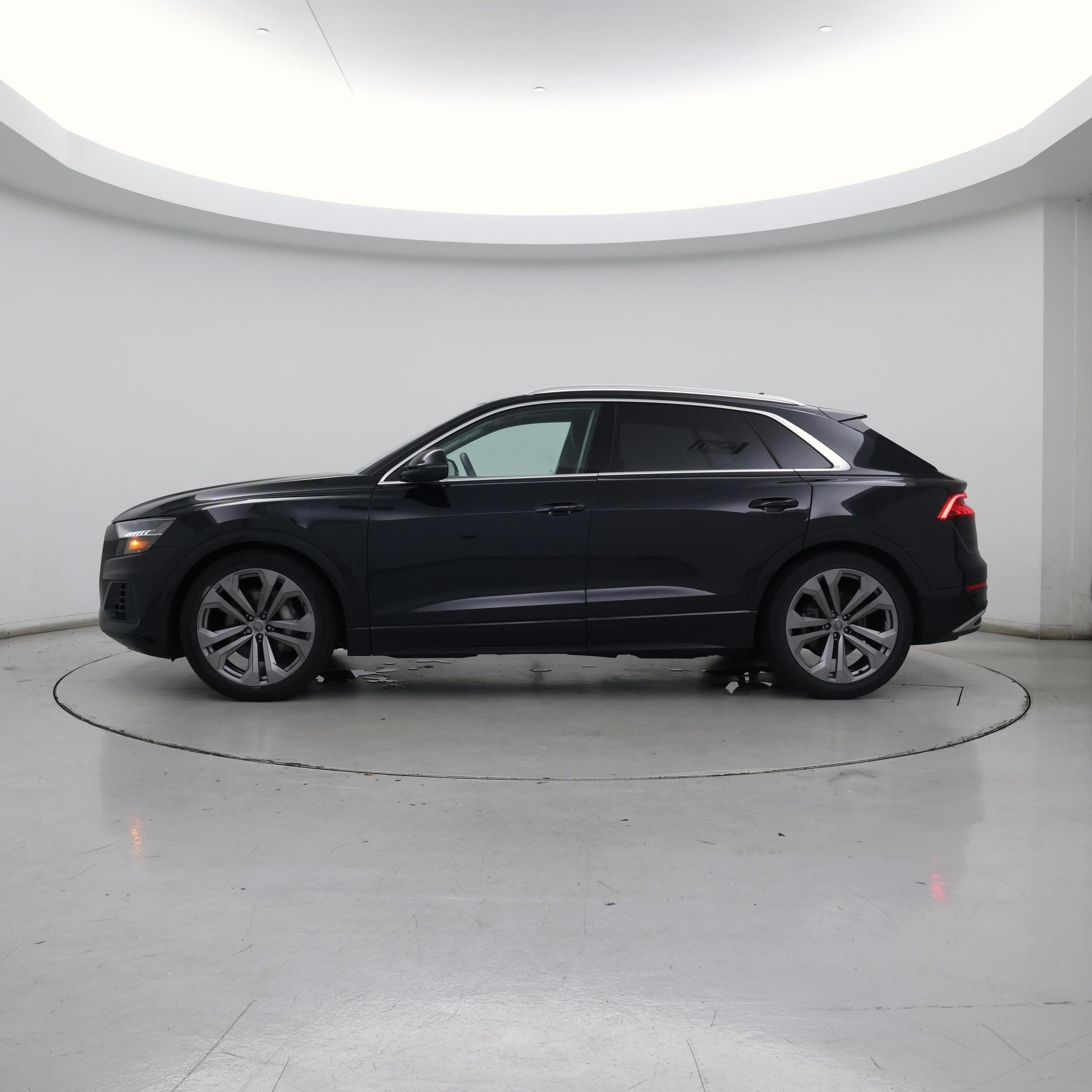 Thumbnail: 2019 Audi Q8 - 3