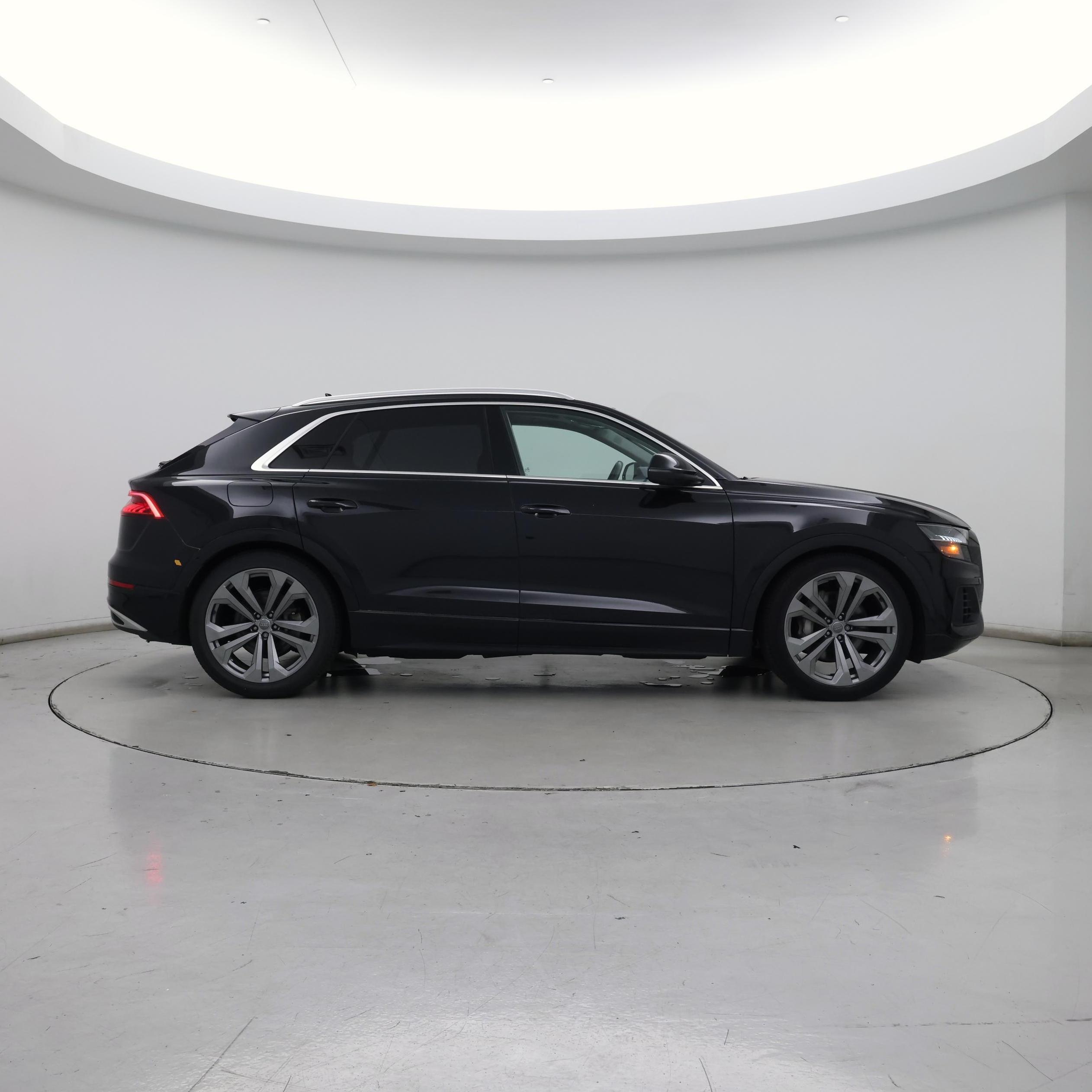 Thumbnail: 2019 Audi Q8 - 7