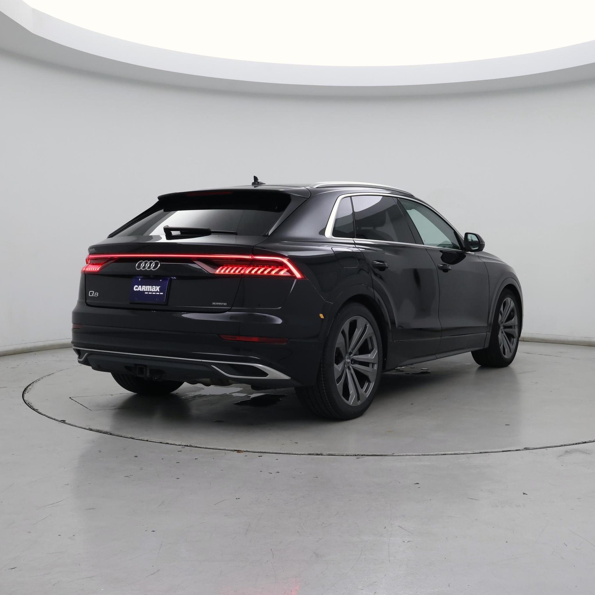 Thumbnail: 2019 Audi Q8 - 8