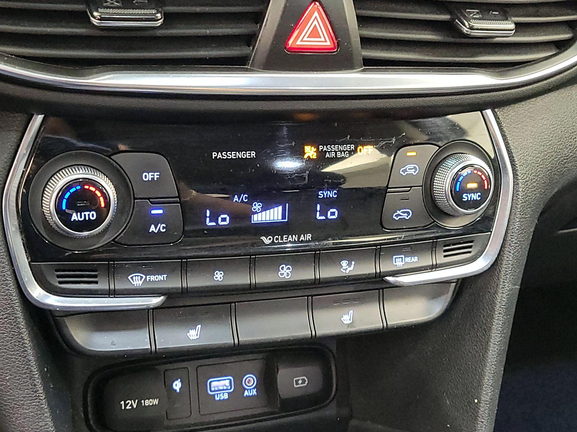 Thumbnail: 2020 Hyundai Santa Fe - 16