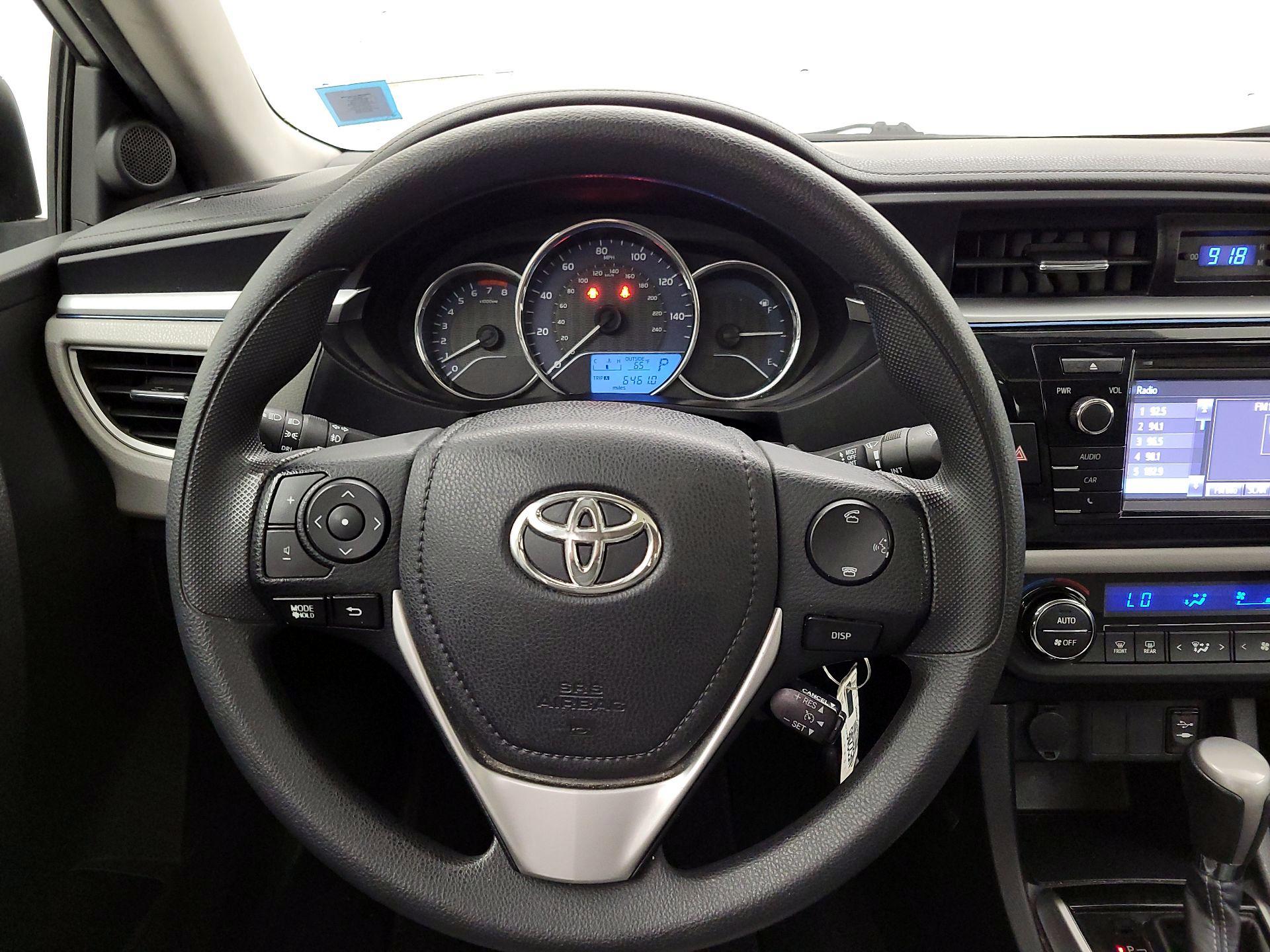 Thumbnail: 2015 Toyota Corolla - 10
