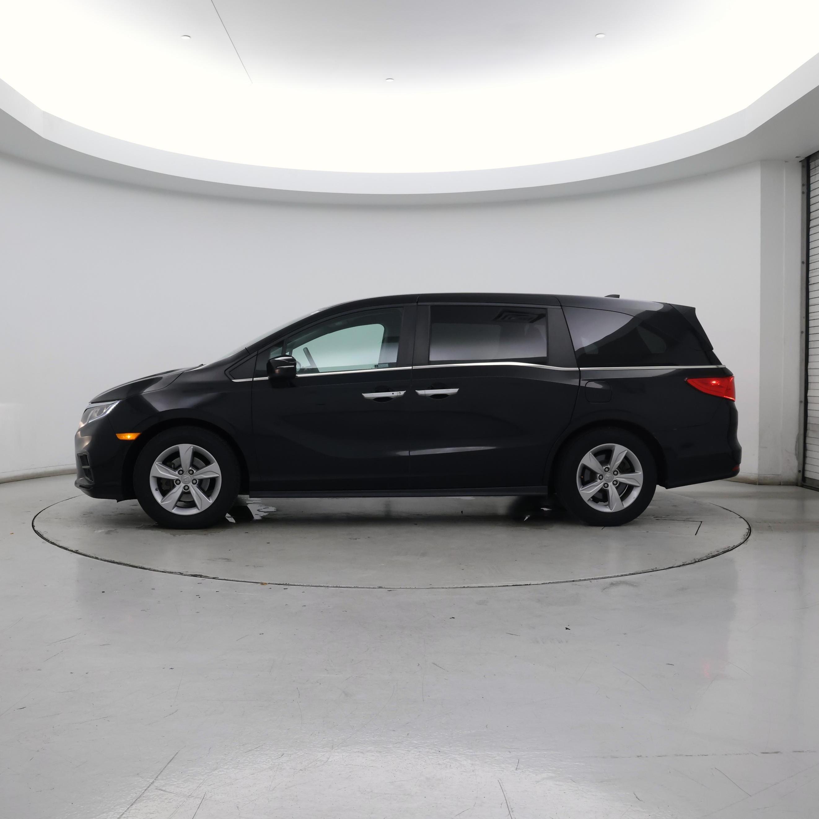 Thumbnail: 2020 Honda Odyssey - 3