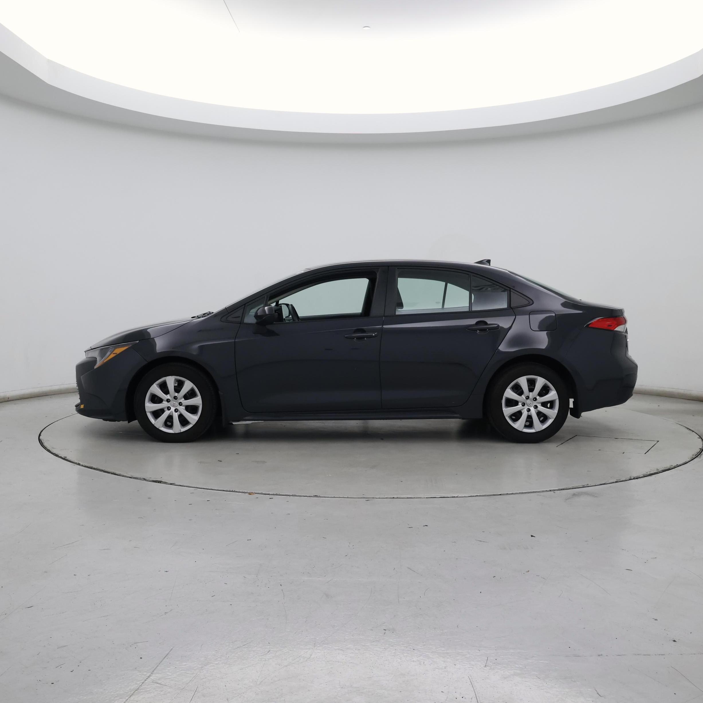 Thumbnail: 2023 Toyota Corolla - 3