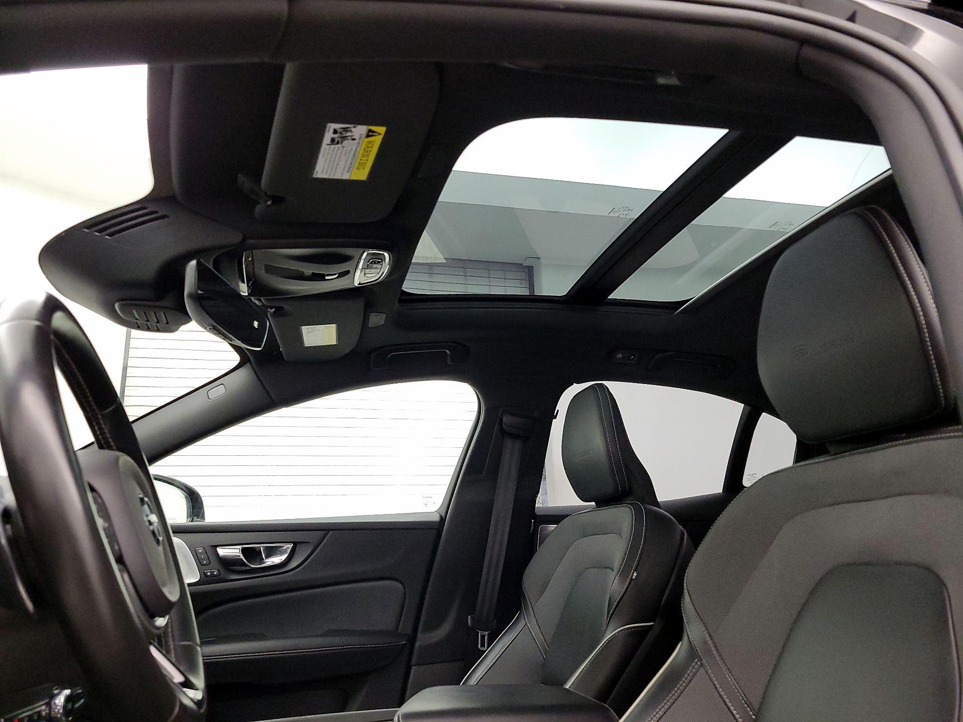 Thumbnail: 2019 Volvo S60 - 20