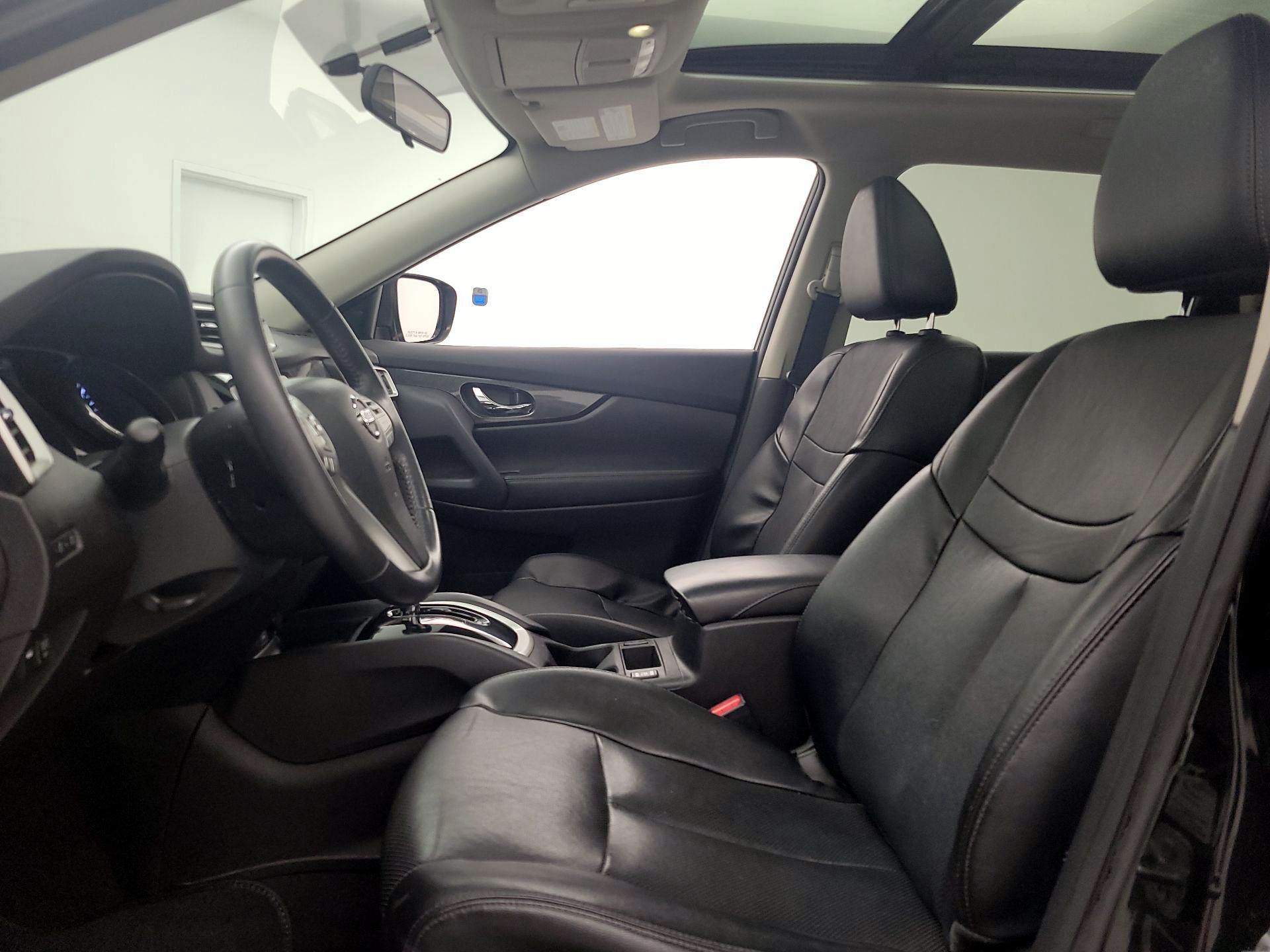Thumbnail: 2015 Nissan Rogue - 11