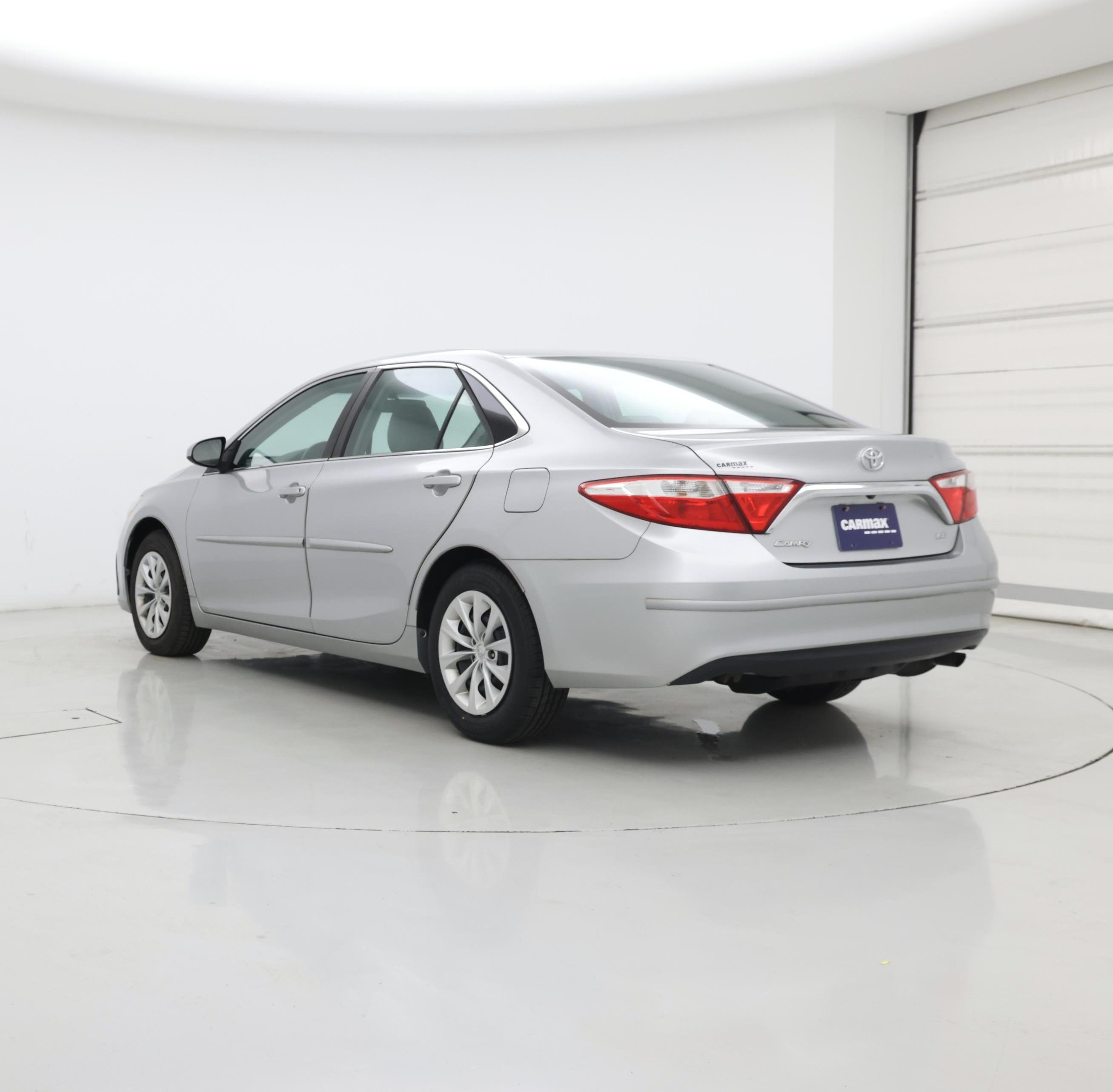 Thumbnail: 2015 Toyota Camry - 2