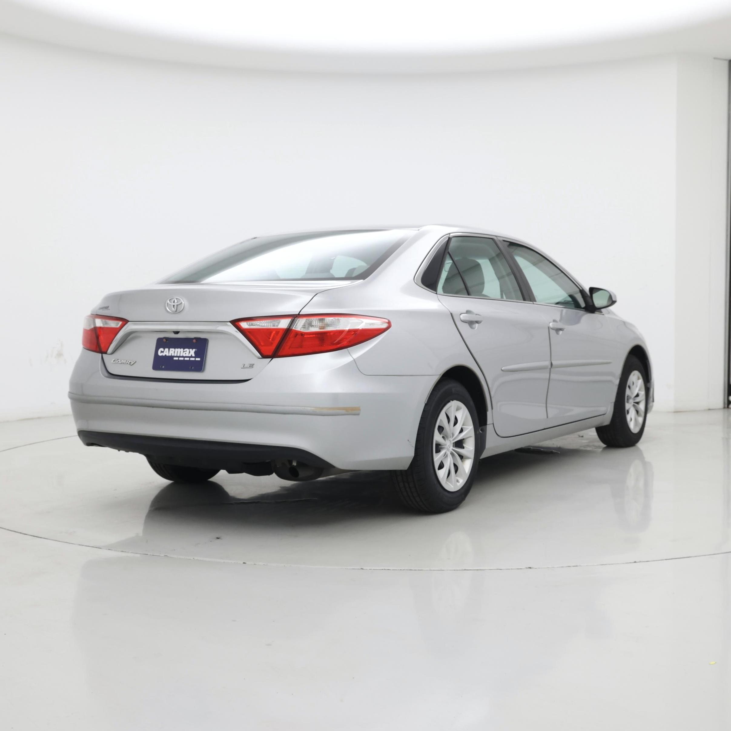 Thumbnail: 2015 Toyota Camry - 8
