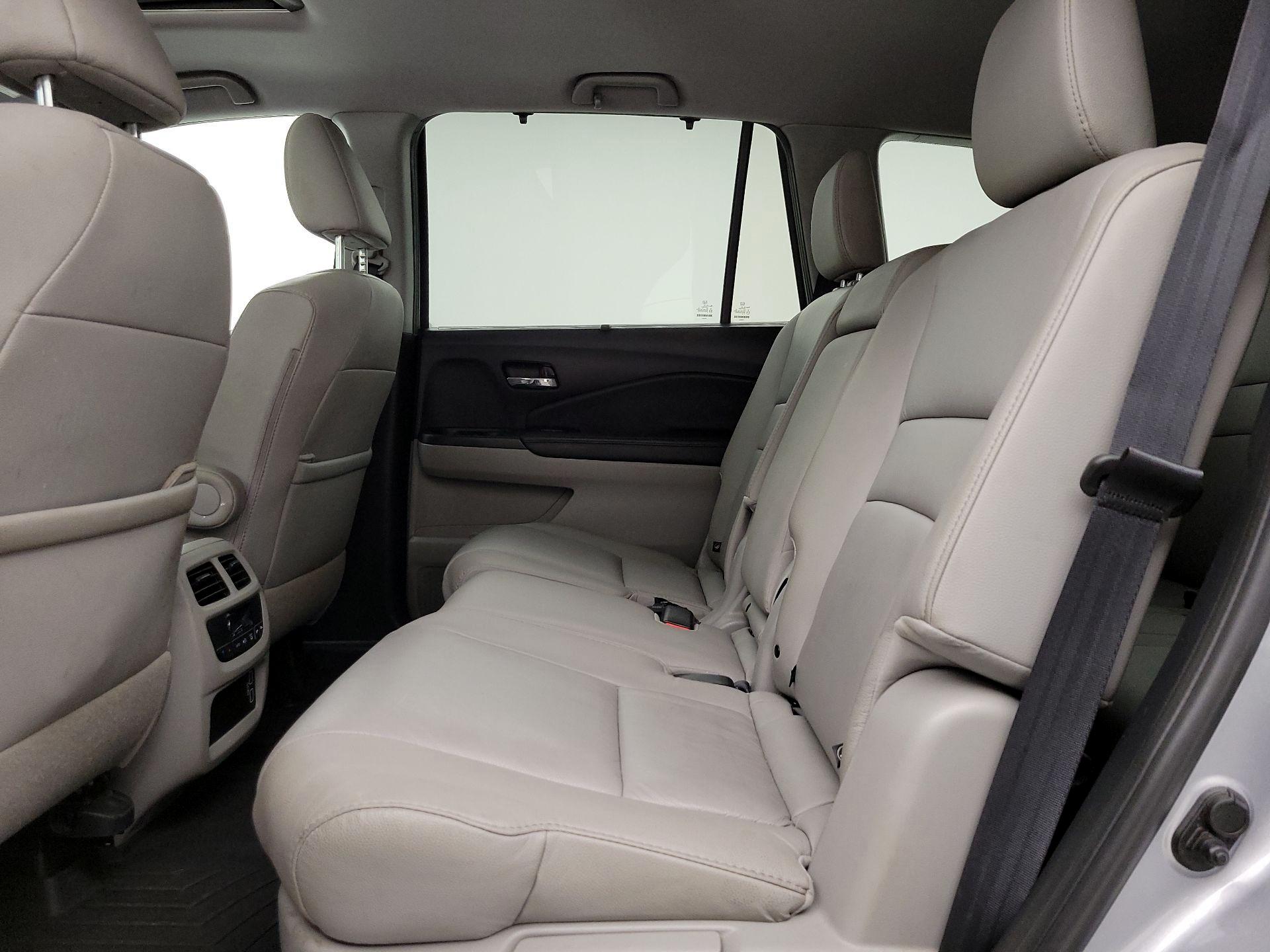 Thumbnail: 2021 Honda Pilot - 20