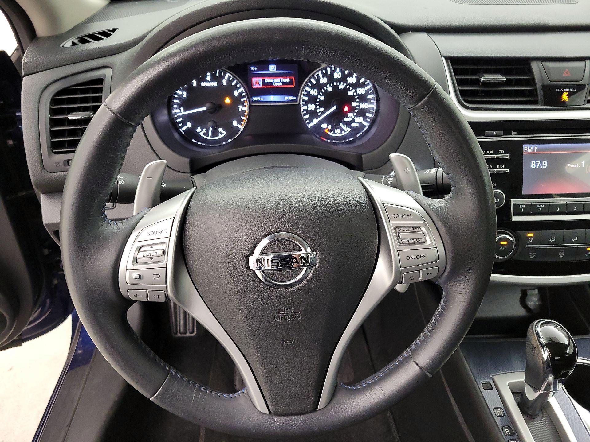 Thumbnail: 2018 Nissan Altima - 10