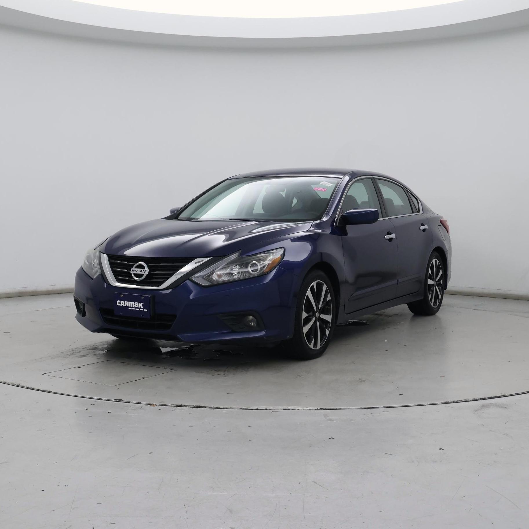 Thumbnail: 2018 Nissan Altima - 4