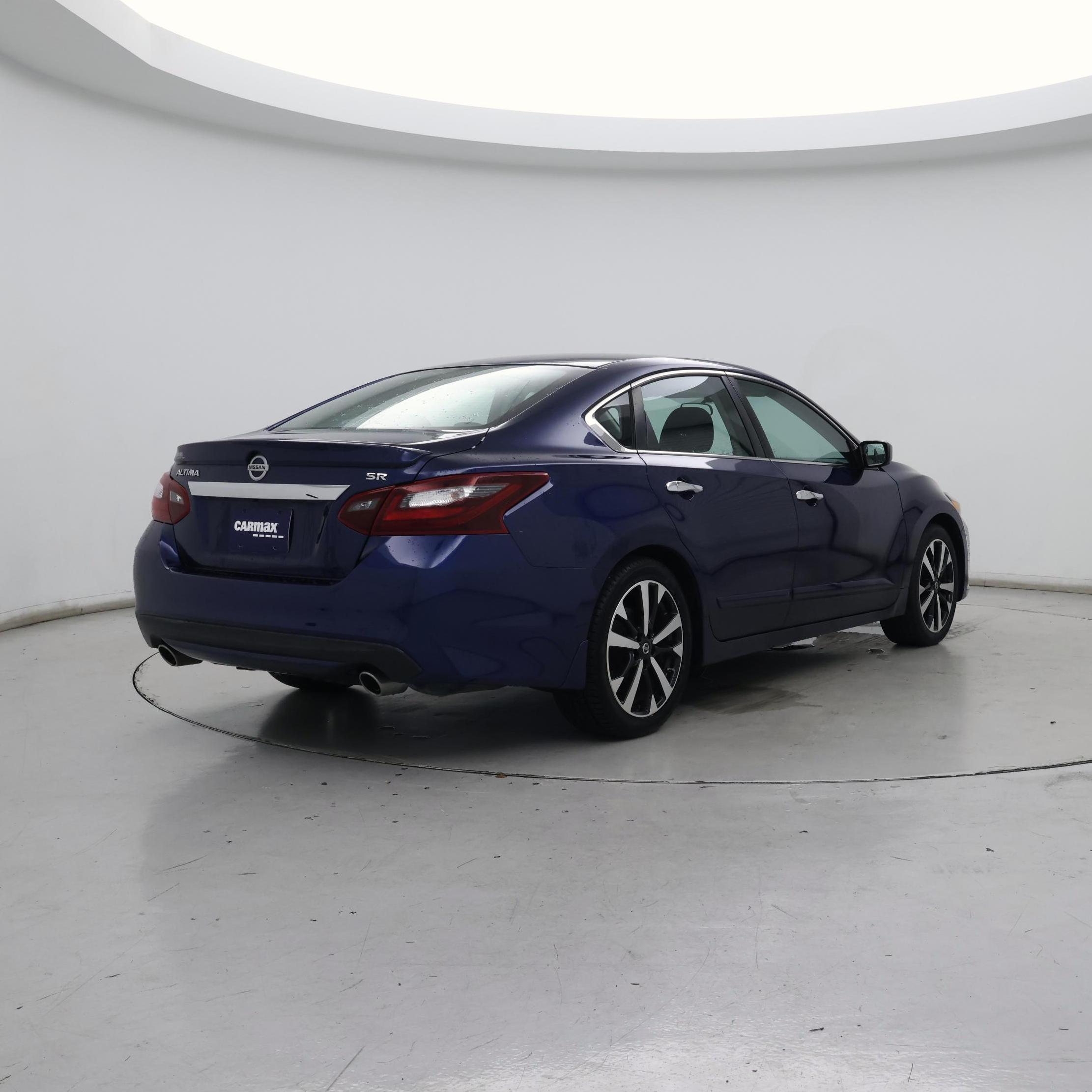 Thumbnail: 2018 Nissan Altima - 8