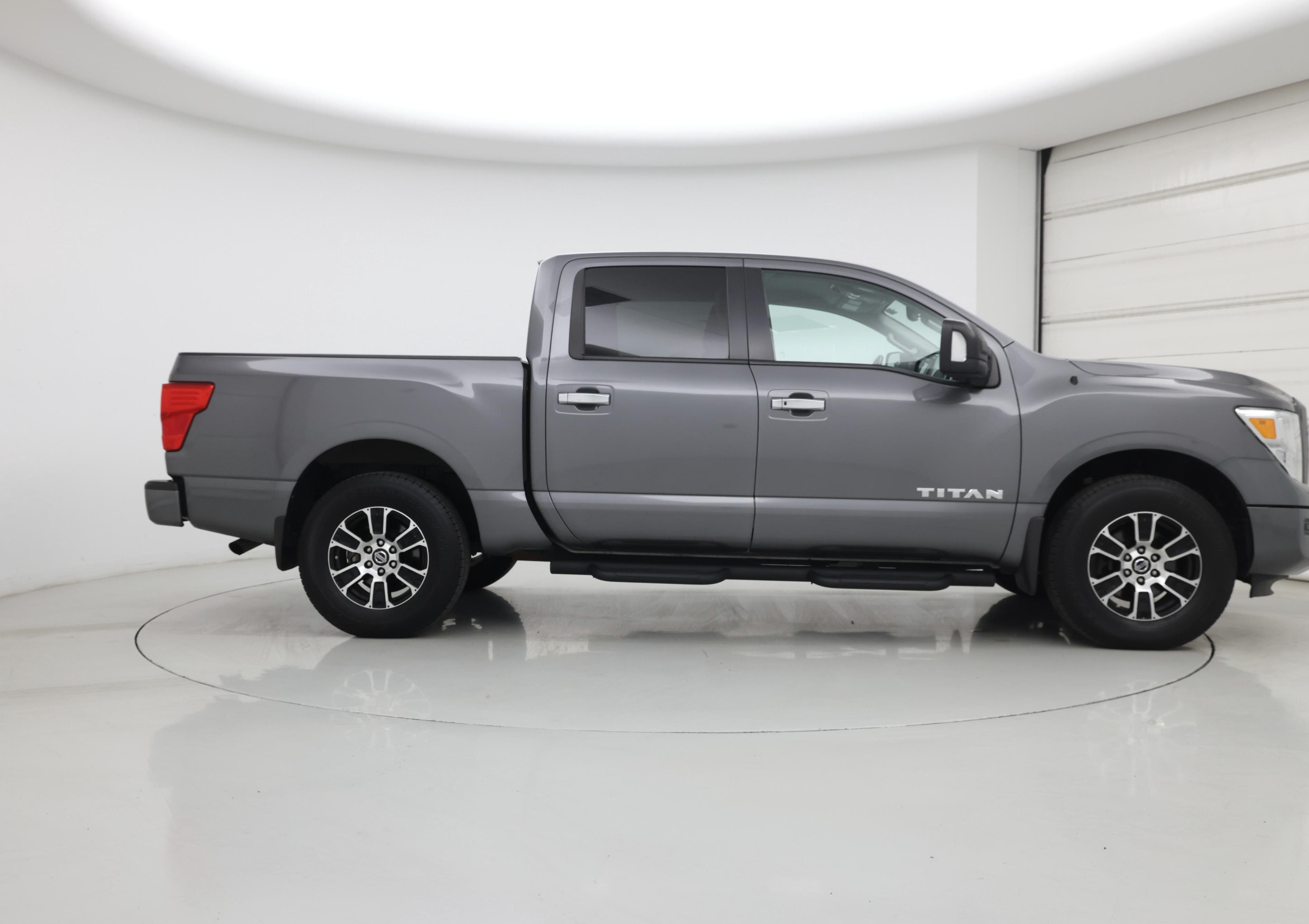 Thumbnail: 2021 Nissan Titan - 7