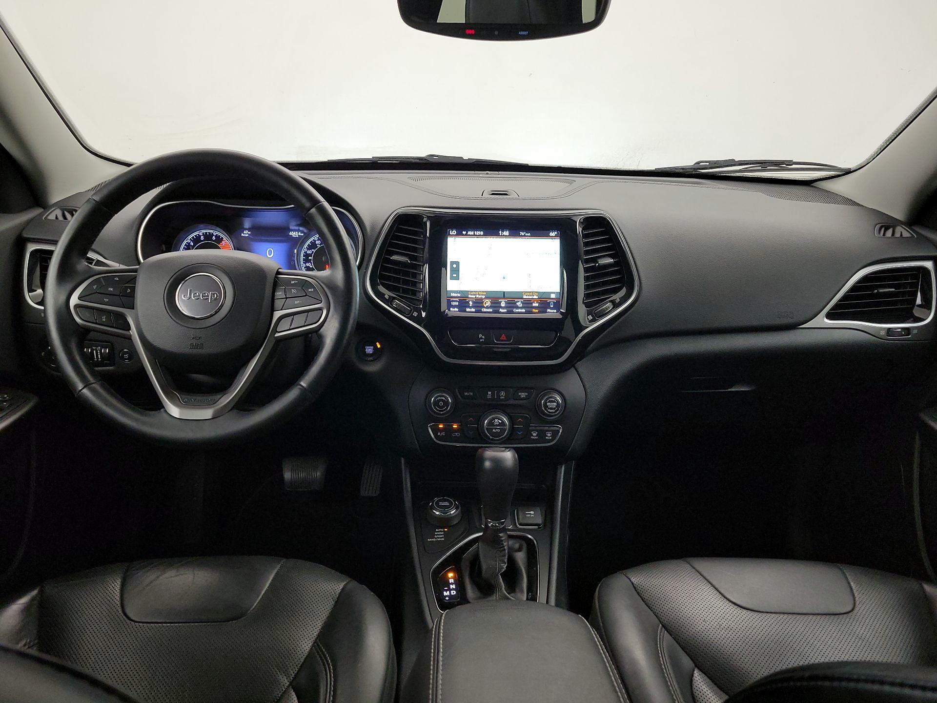 Thumbnail: 2019 Jeep Cherokee - 9