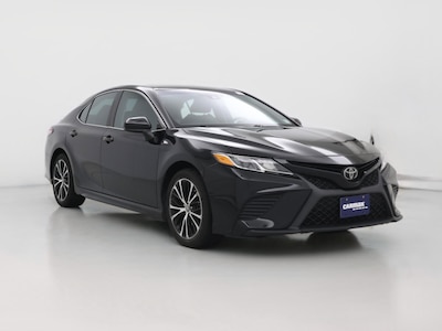 Black 2019 Toyota Camry SE