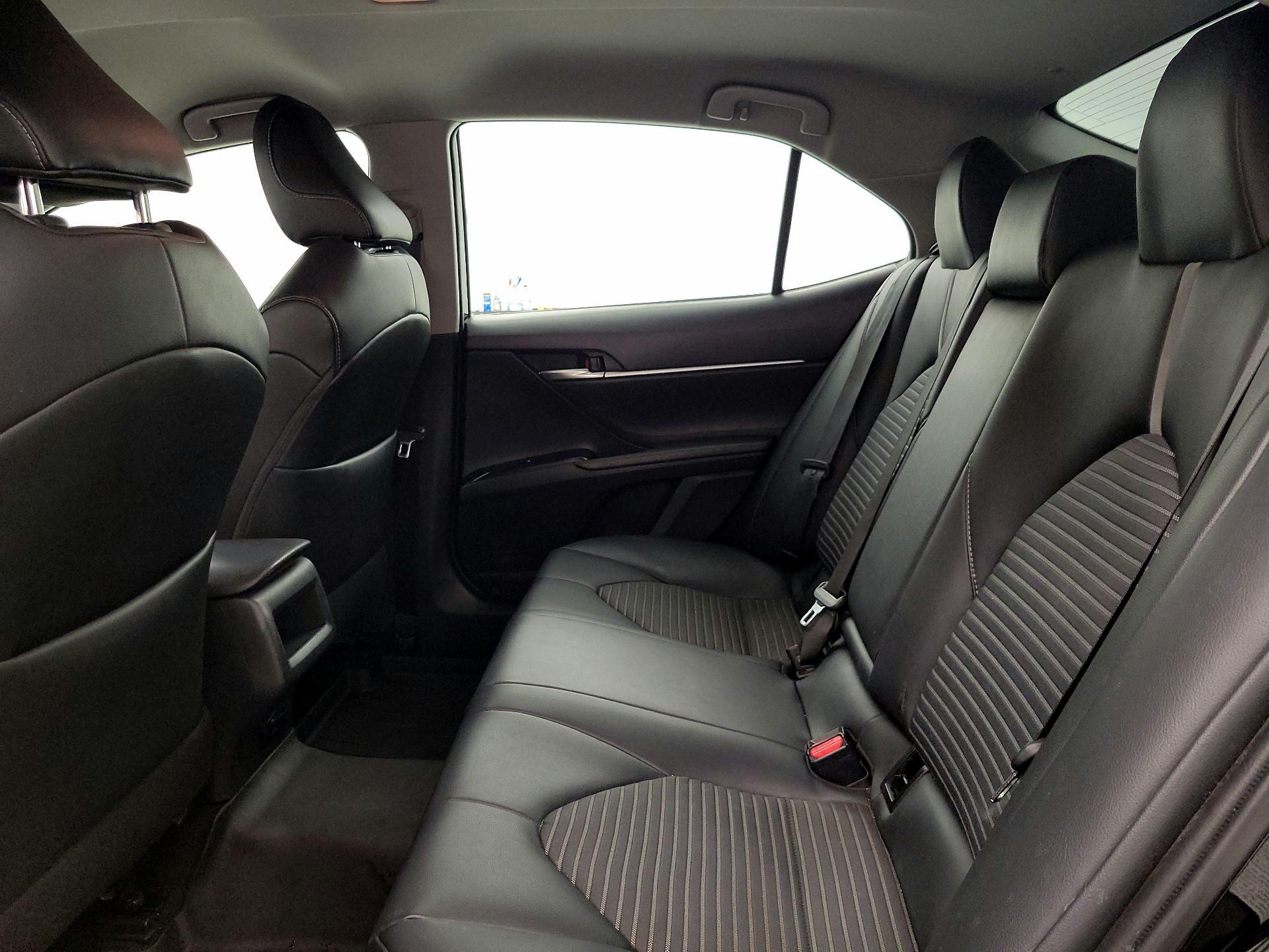 Thumbnail: 2019 Toyota Camry - 19