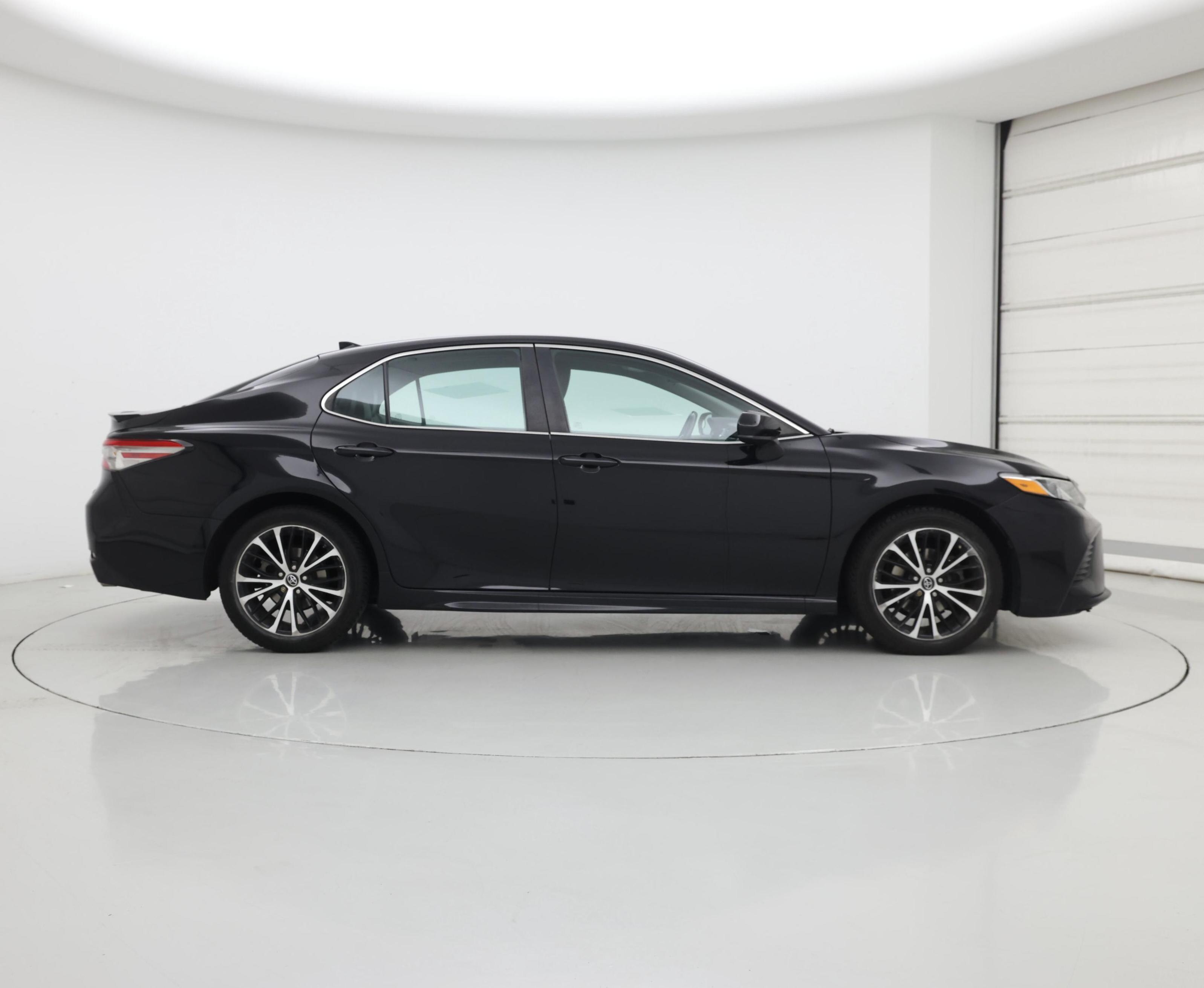 Thumbnail: 2019 Toyota Camry - 7