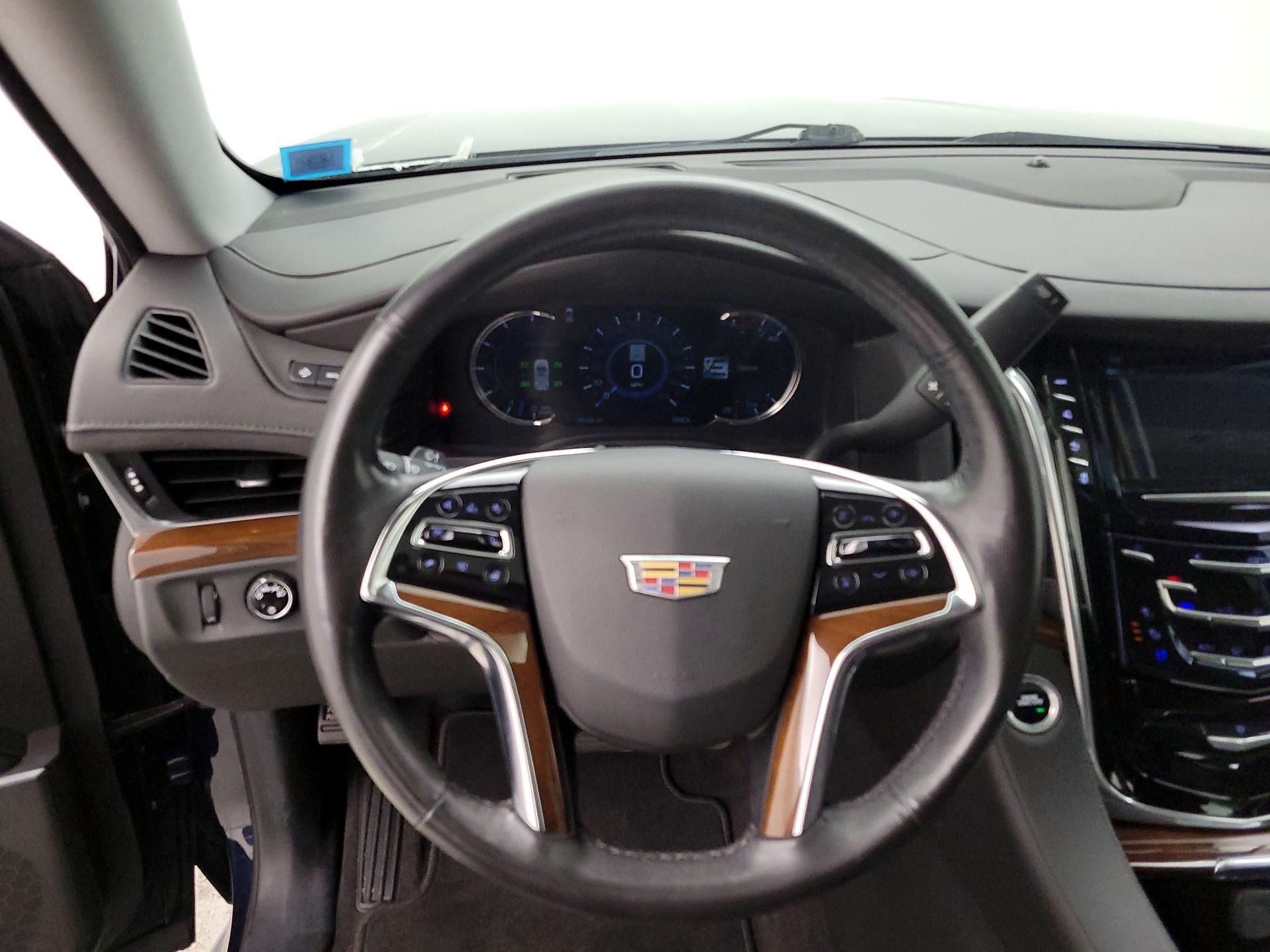 Thumbnail: 2020 Cadillac Escalade - 10