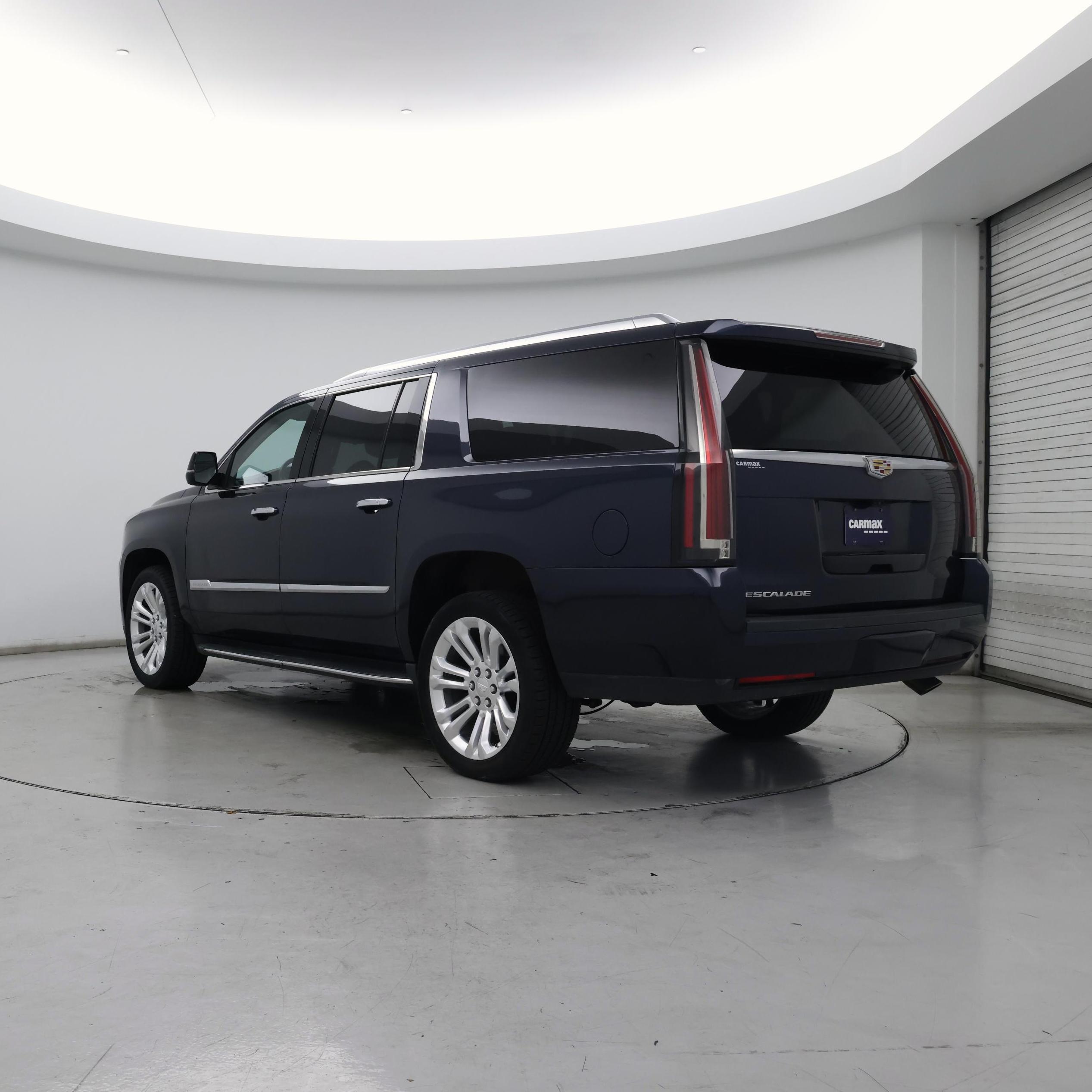 Thumbnail: 2020 Cadillac Escalade - 2