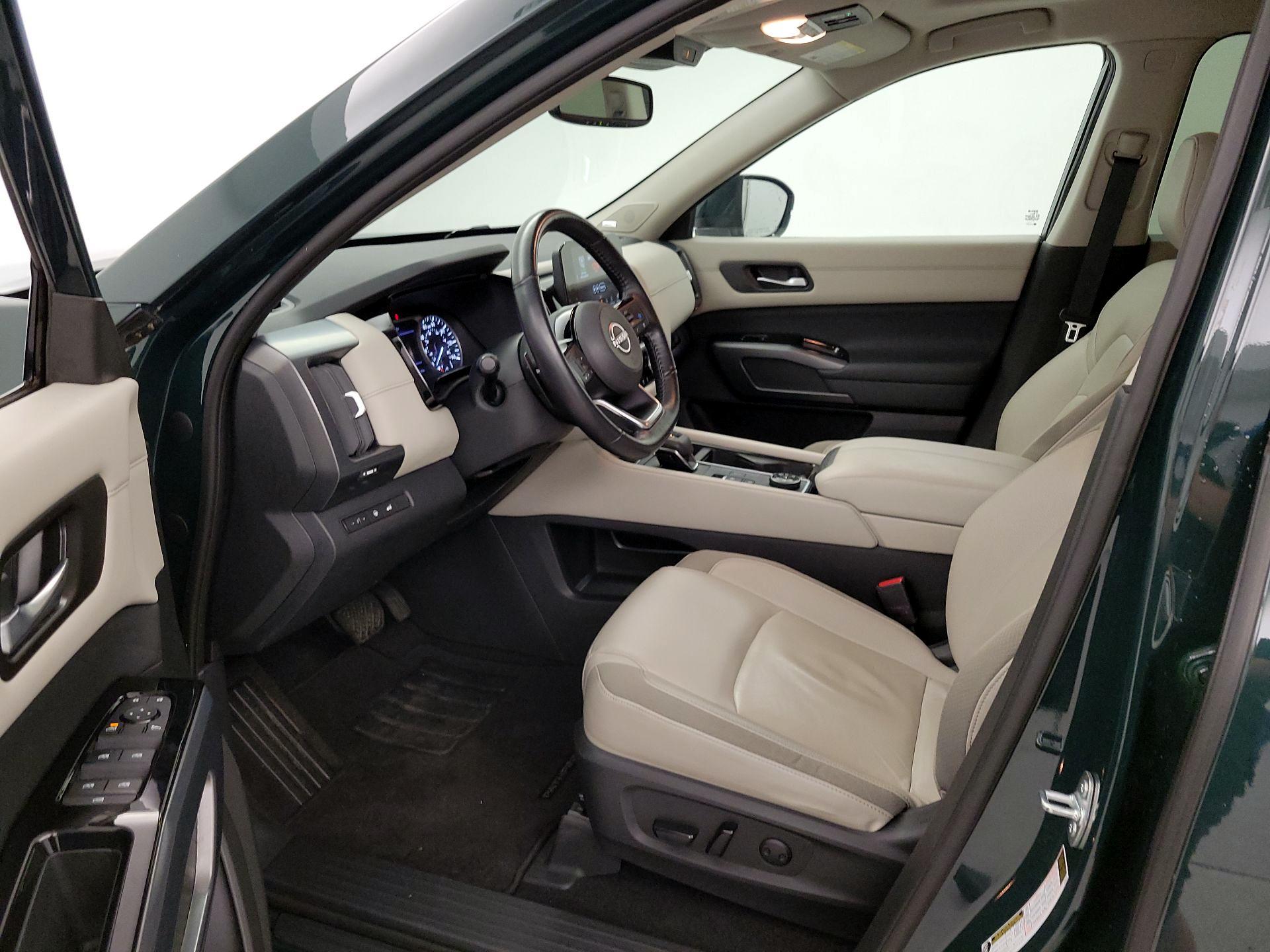 Thumbnail: 2022 Nissan Pathfinder - 11