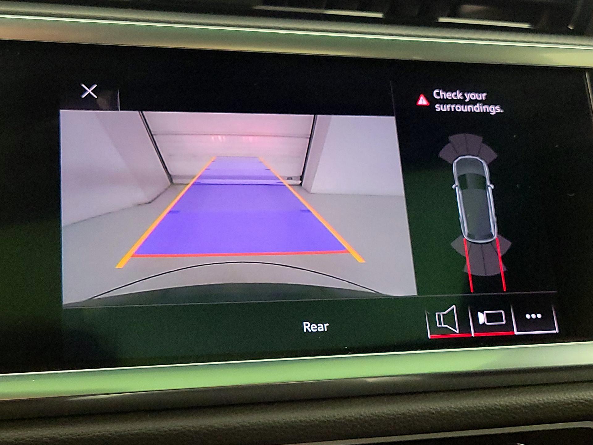 Thumbnail: 2021 Audi Q3 - 14