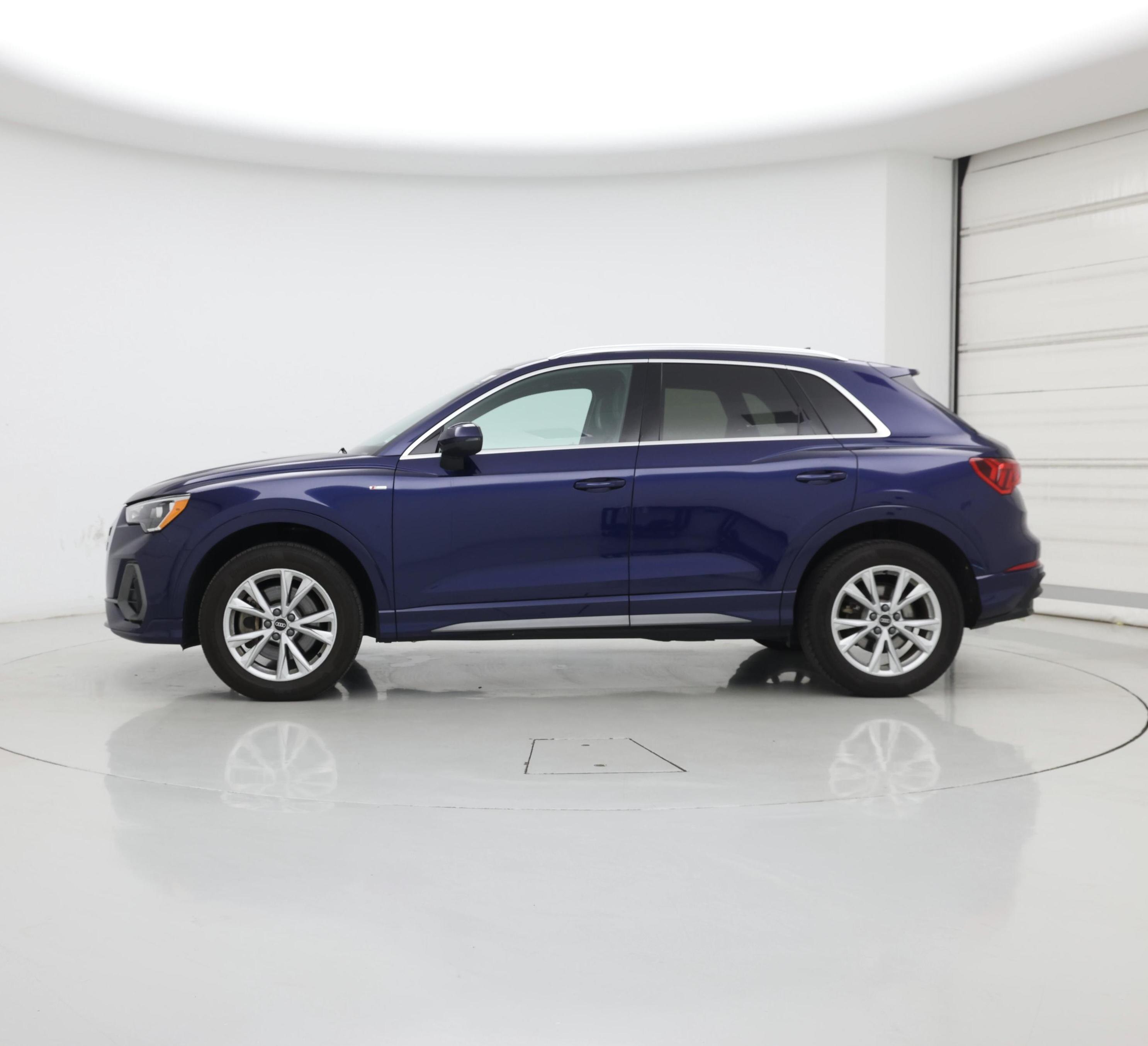Thumbnail: 2021 Audi Q3 - 3