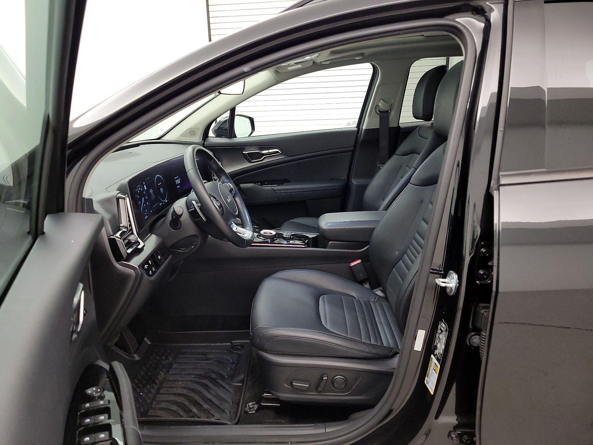 Thumbnail: 2023 Kia Sportage - 11