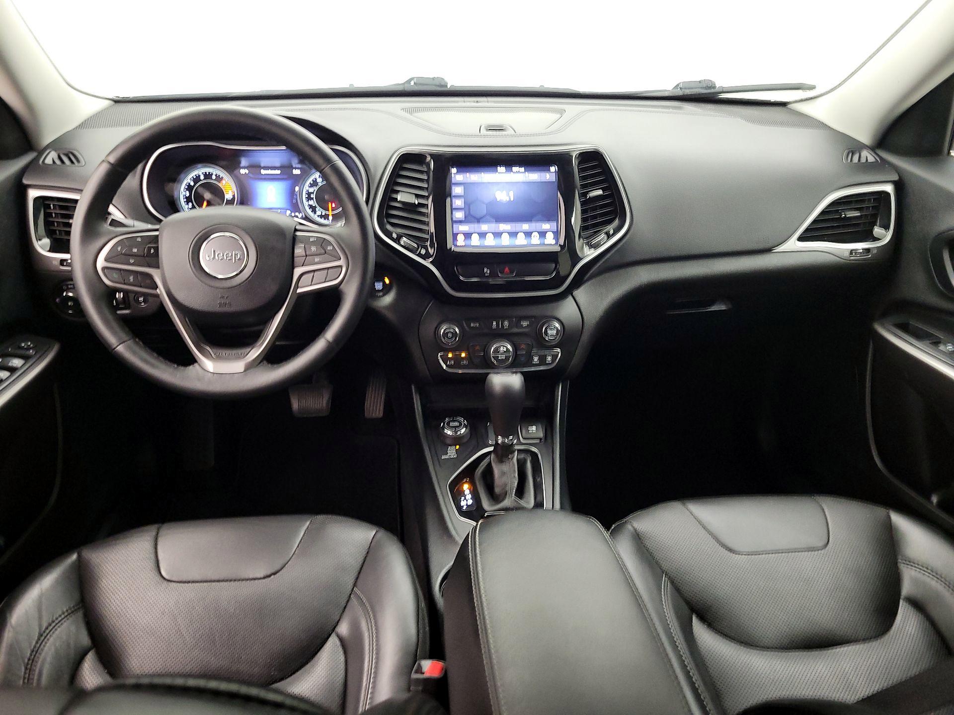 Thumbnail: 2019 Jeep Cherokee - 9