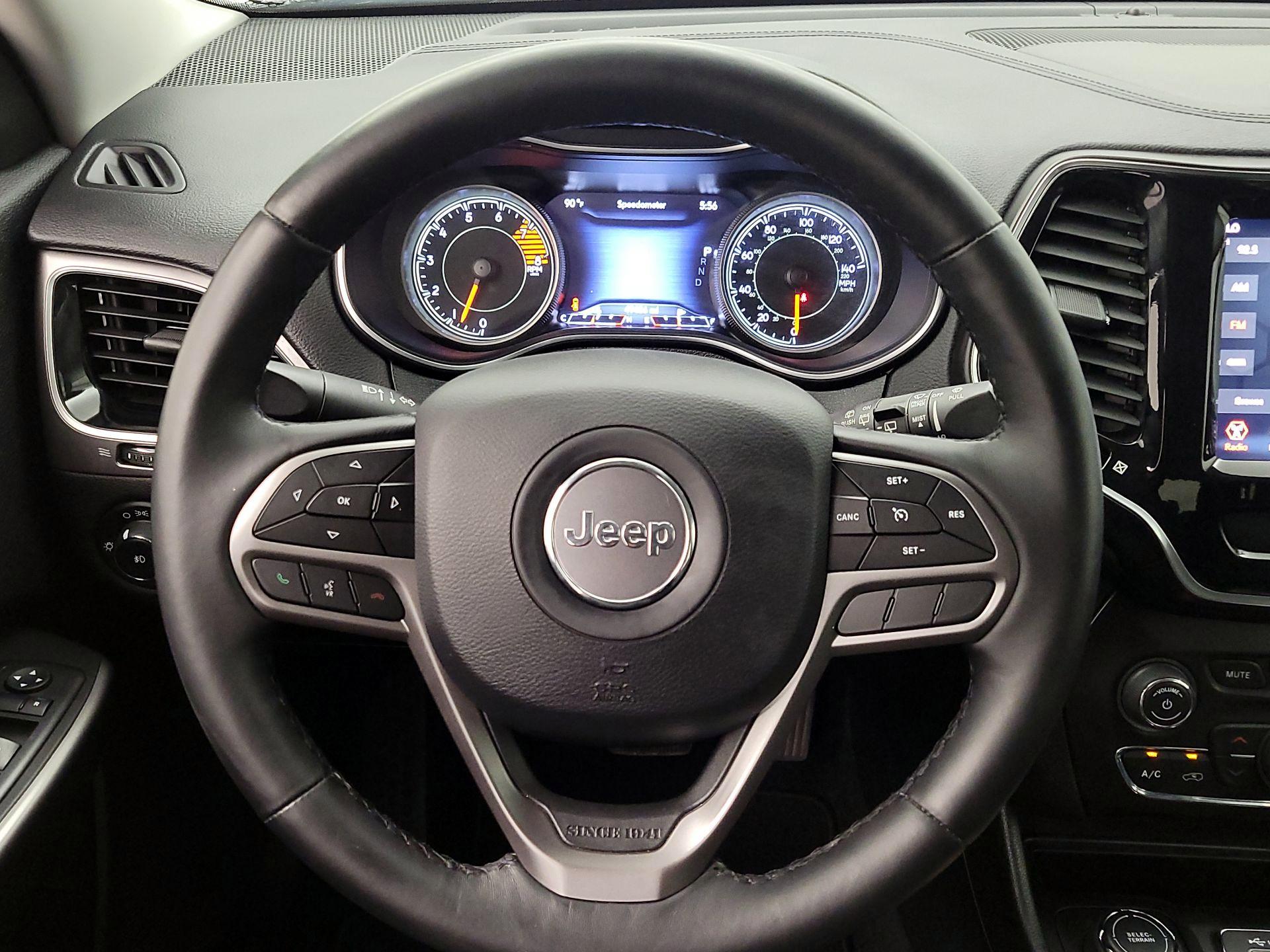 Thumbnail: 2019 Jeep Cherokee - 10
