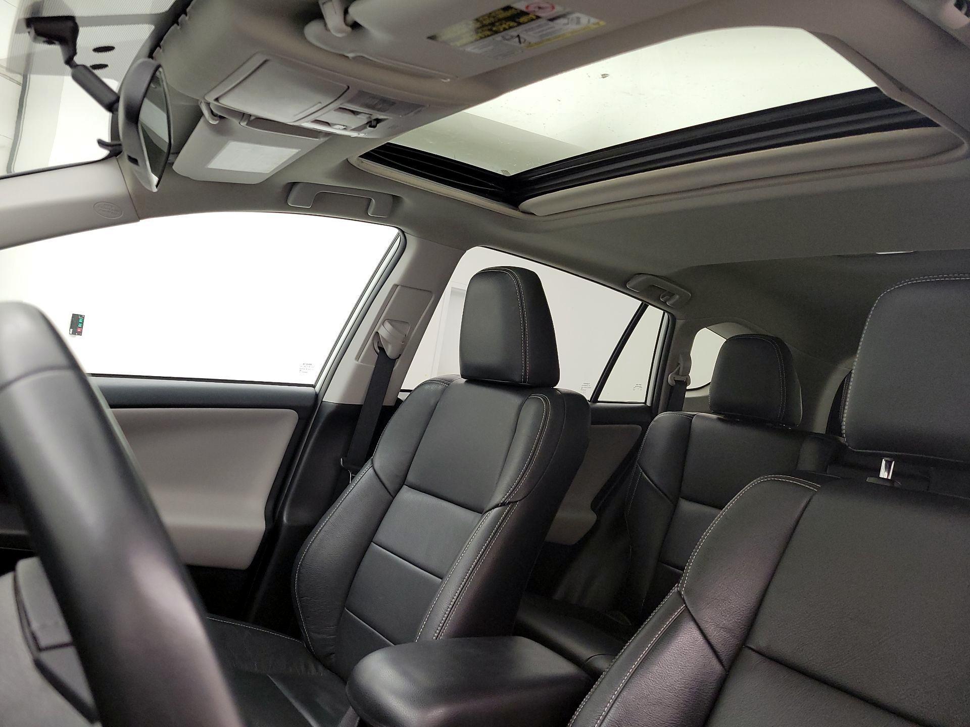 Thumbnail: 2016 Toyota RAV4 - 19